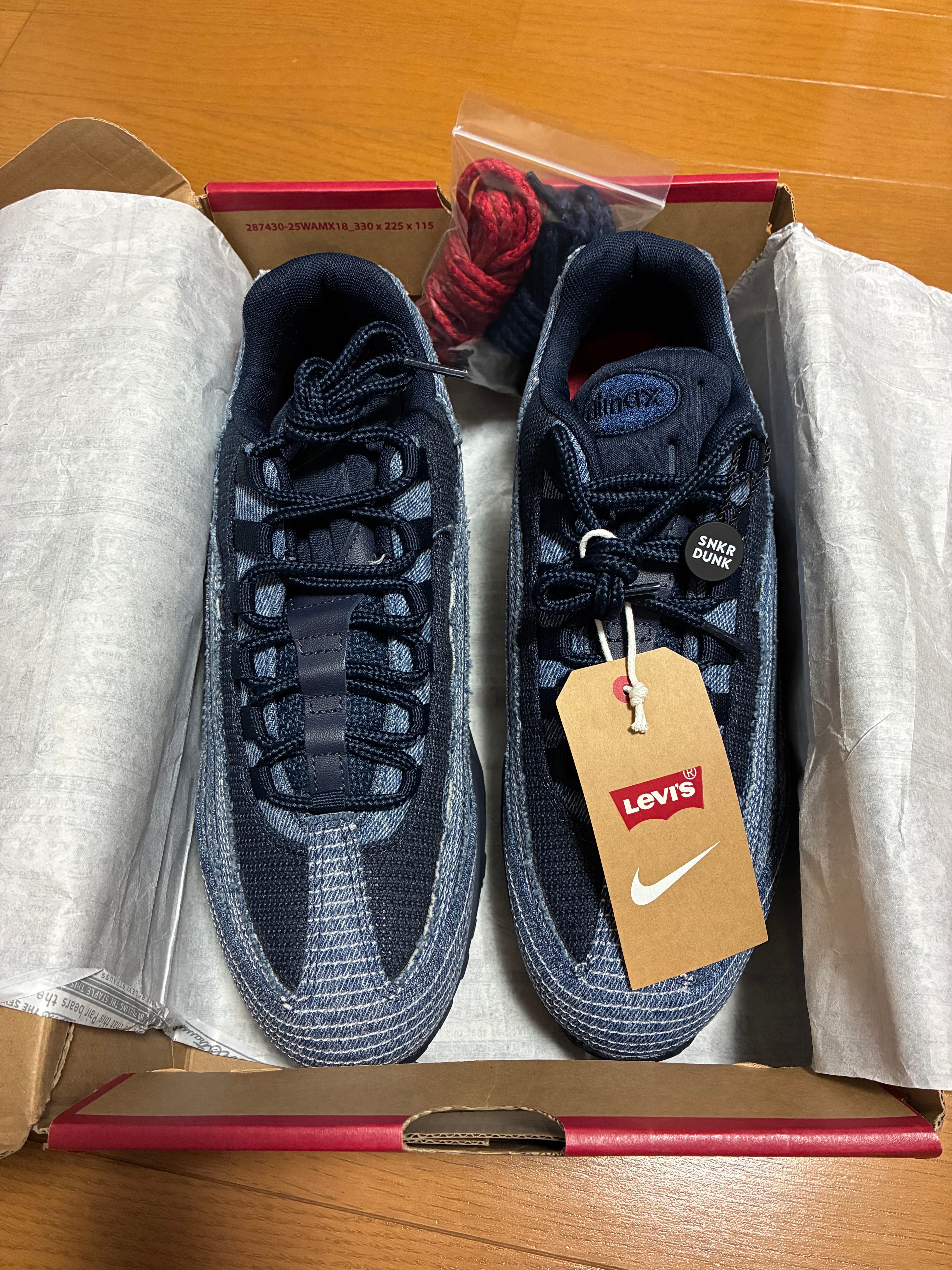Levi's × Nike Air Max 95 OG "Denim Blue"