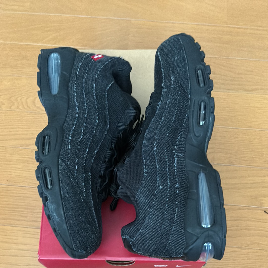 Levi's × Nike Air Max 95 OG "Denim Black"