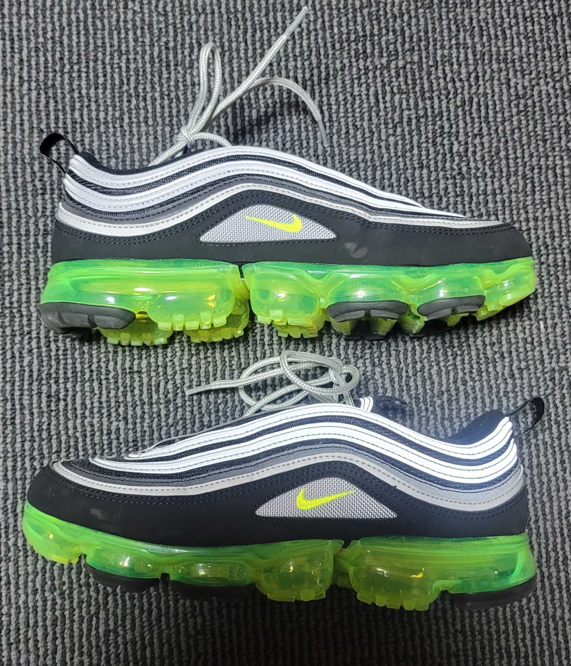 Nike Air Vapormax '97 "Black/Volt-Metallic Silver"
