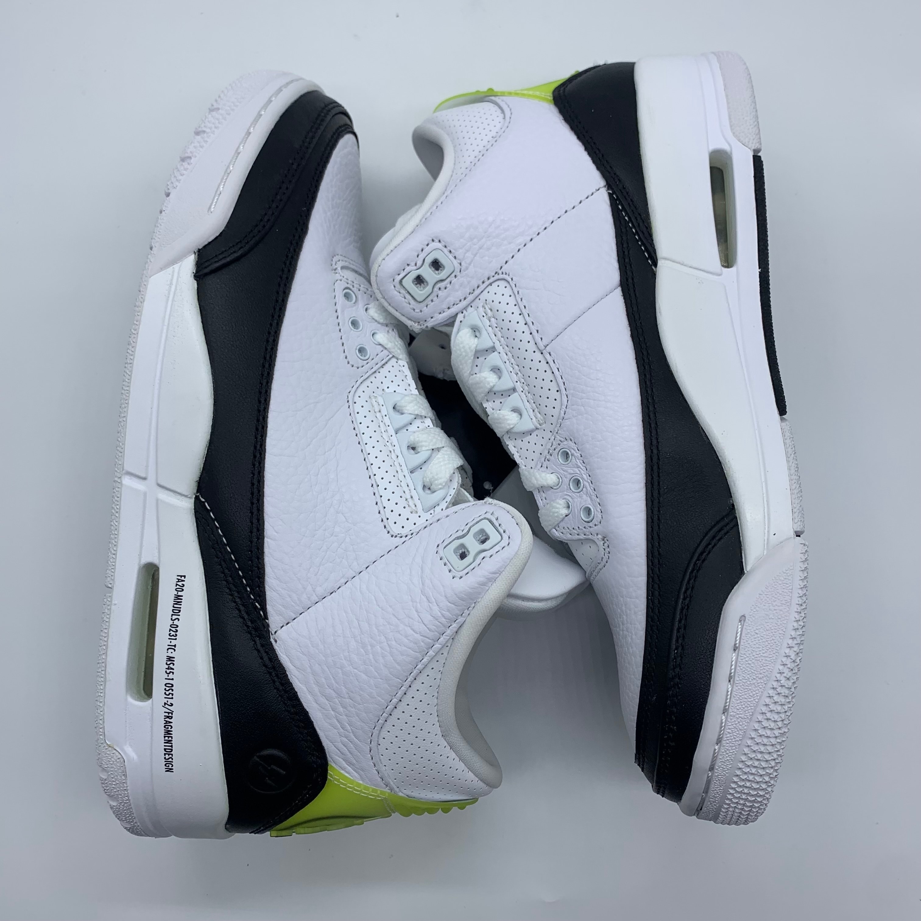 フラグメント × ナイキ エアジョーダン3 "ホワイト/ブラック"