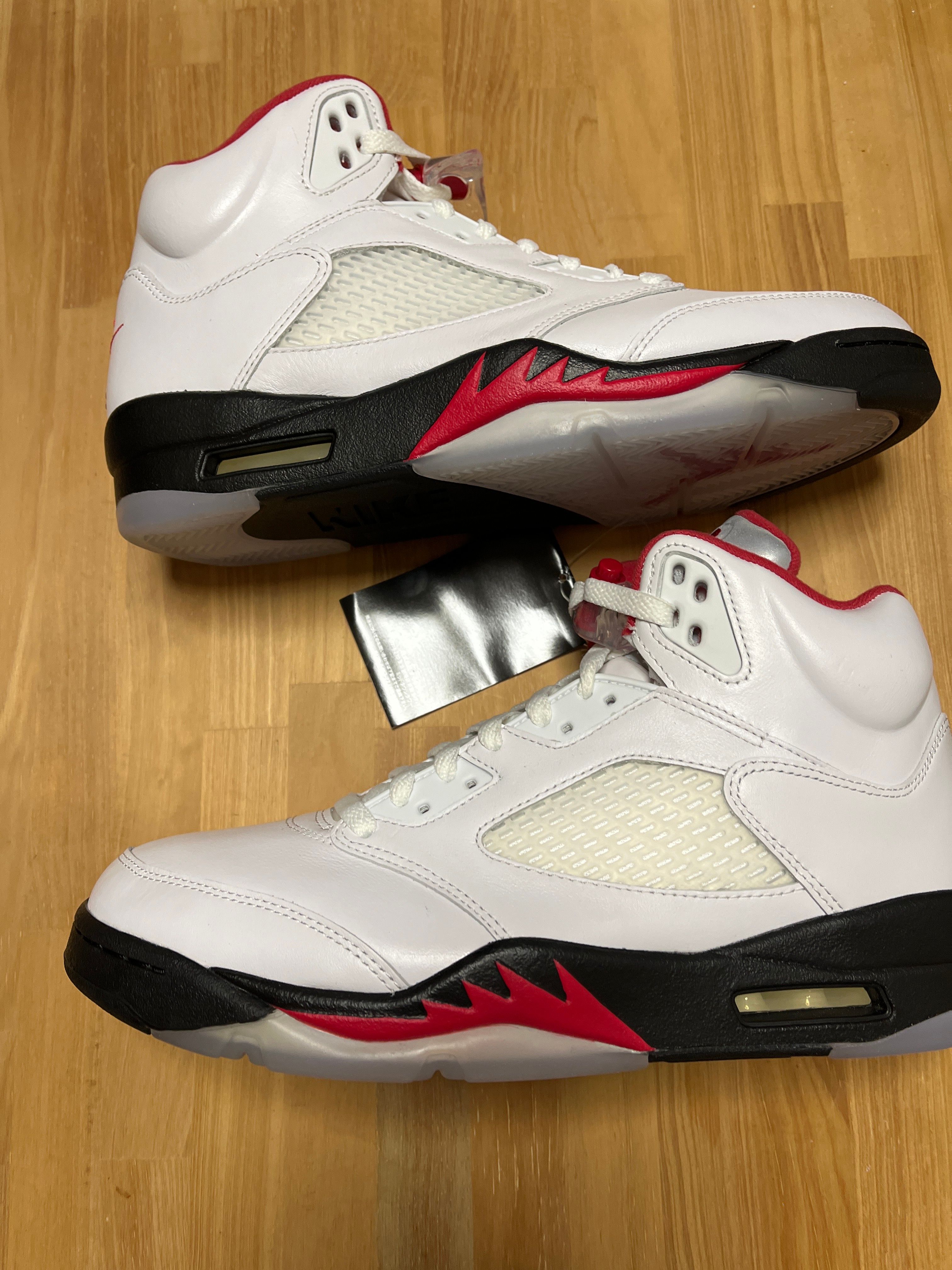 Nike Air Jordan 5 Retro "Fire Red" (2020)