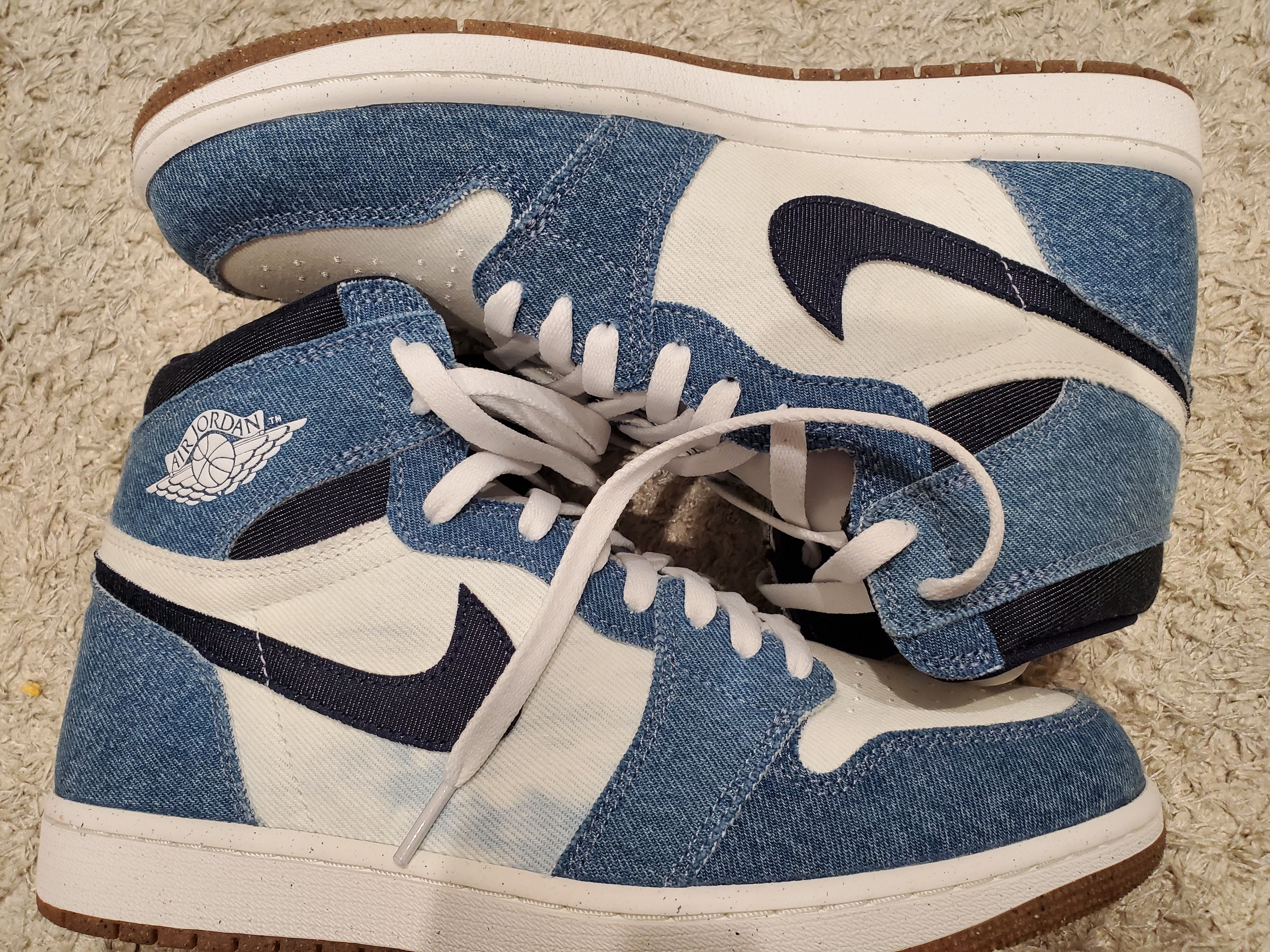 Nike Air Jordan 1 Retro High OG "Denim"