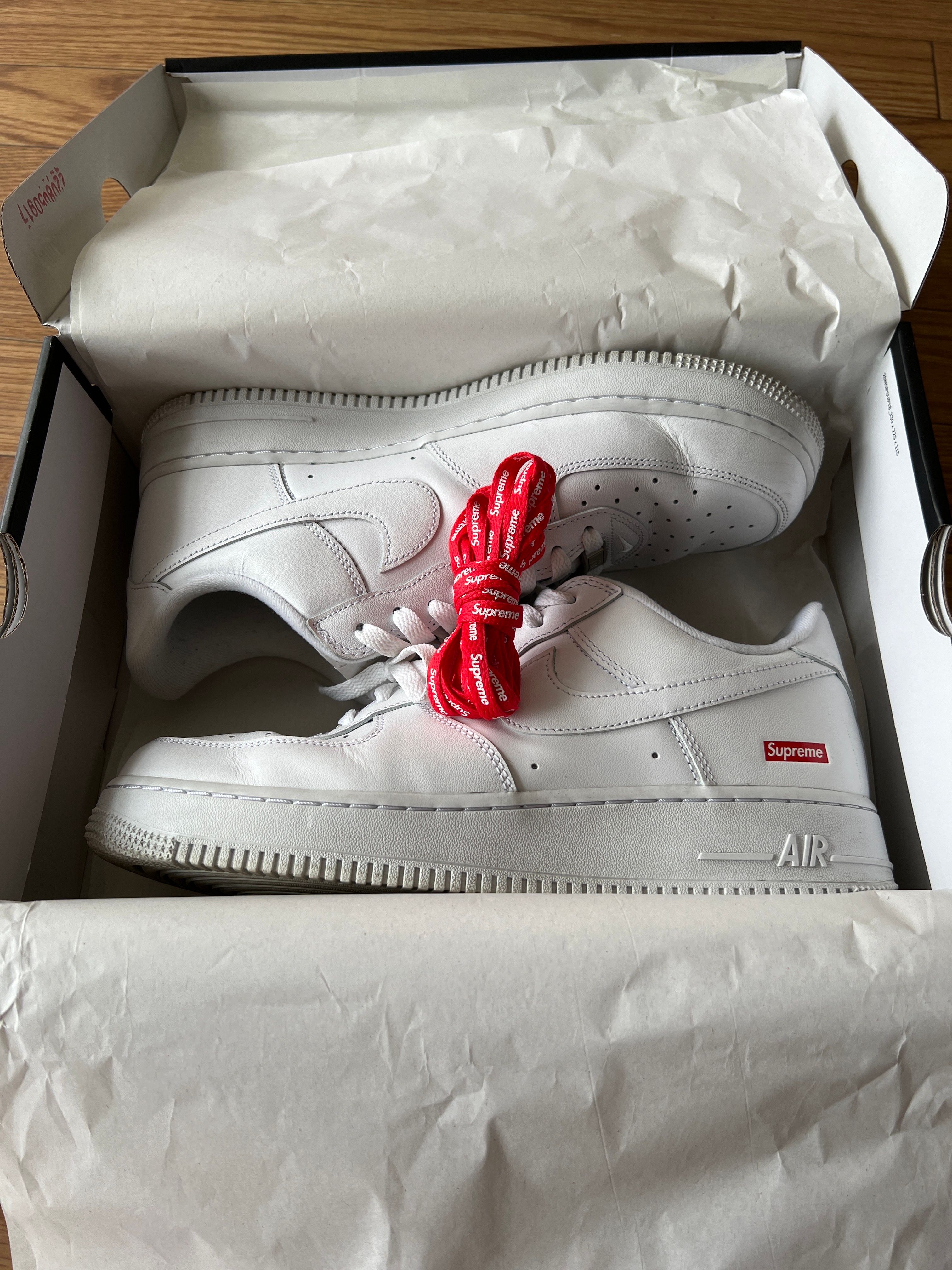 Supreme × Nike Air Force 1 Low "White"
