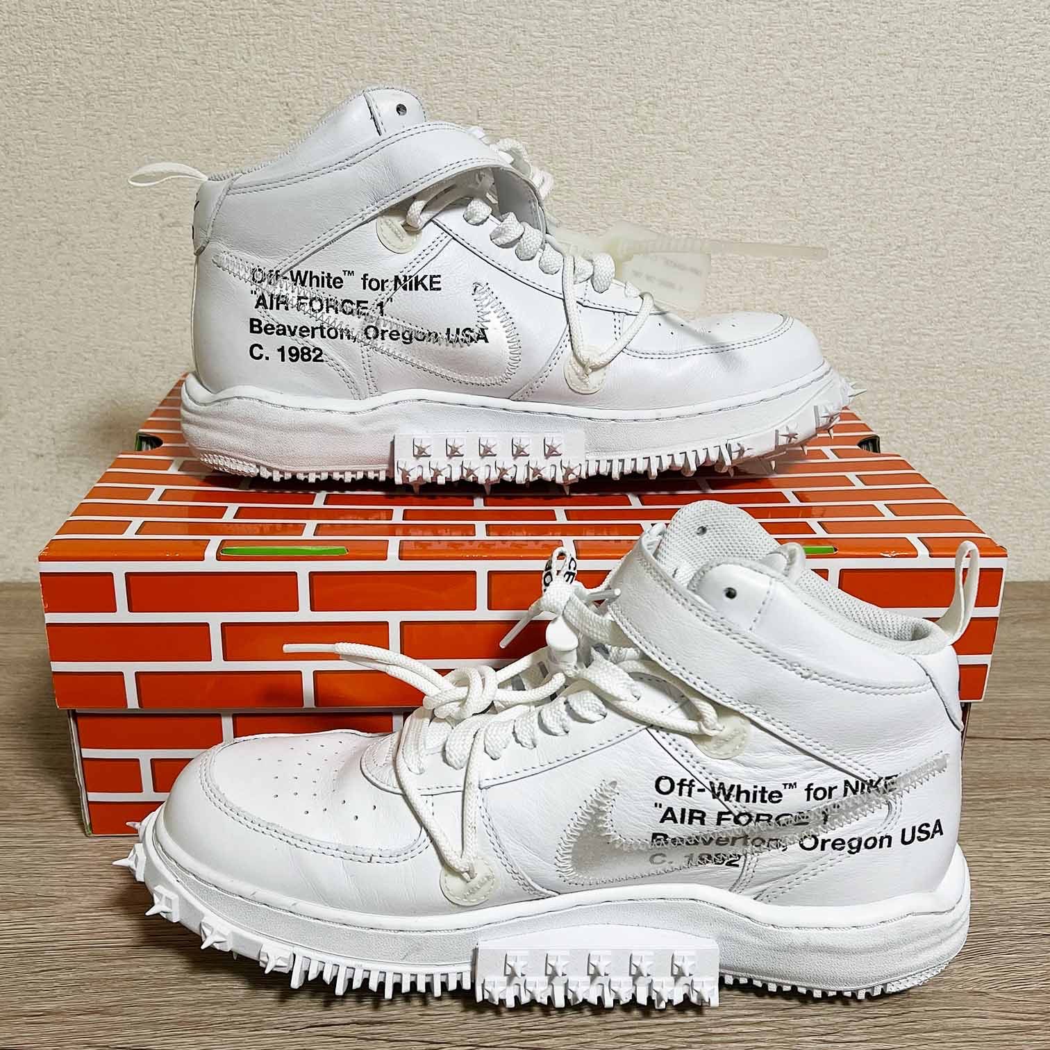 Off-White × Nike Air Force 1 Mid "Graffiti"