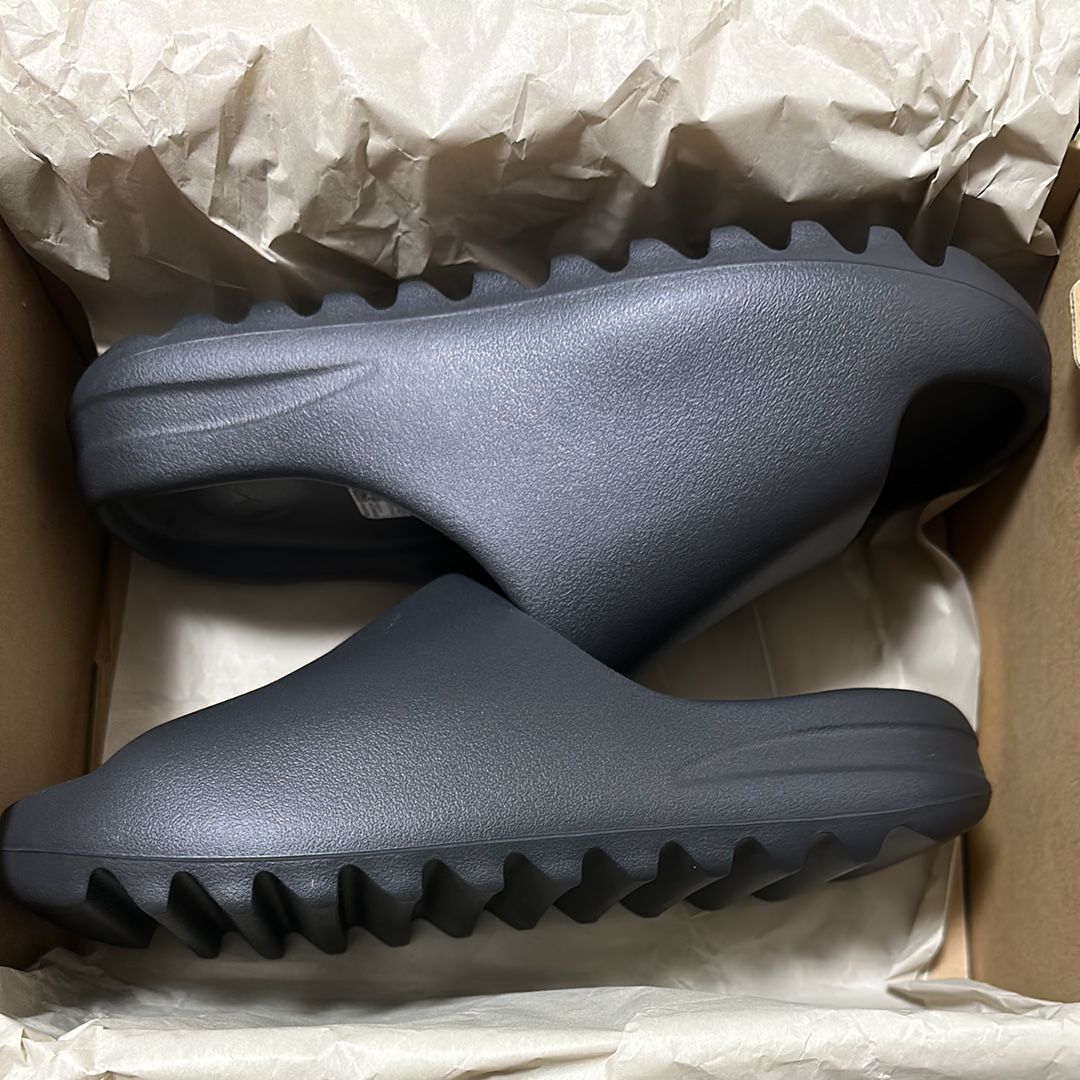 adidas YEEZY Slide "Onyx"