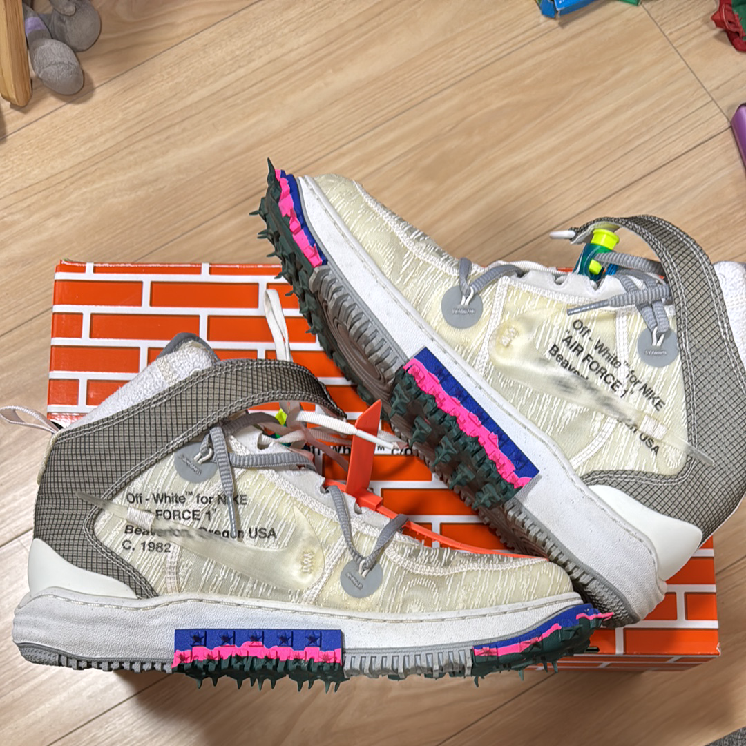 Off-White × Nike Air Force 1 Mid "White"