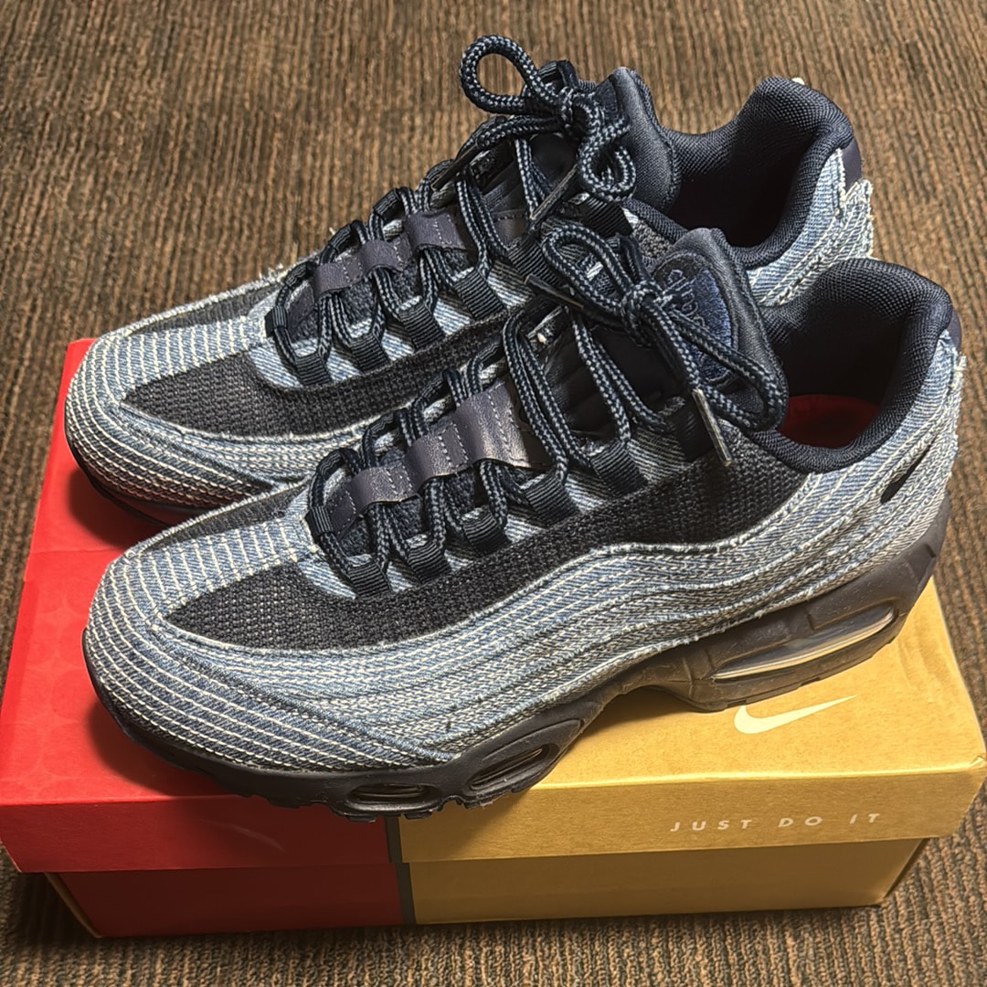 Levi's × Nike Air Max 95 OG "Denim Blue"