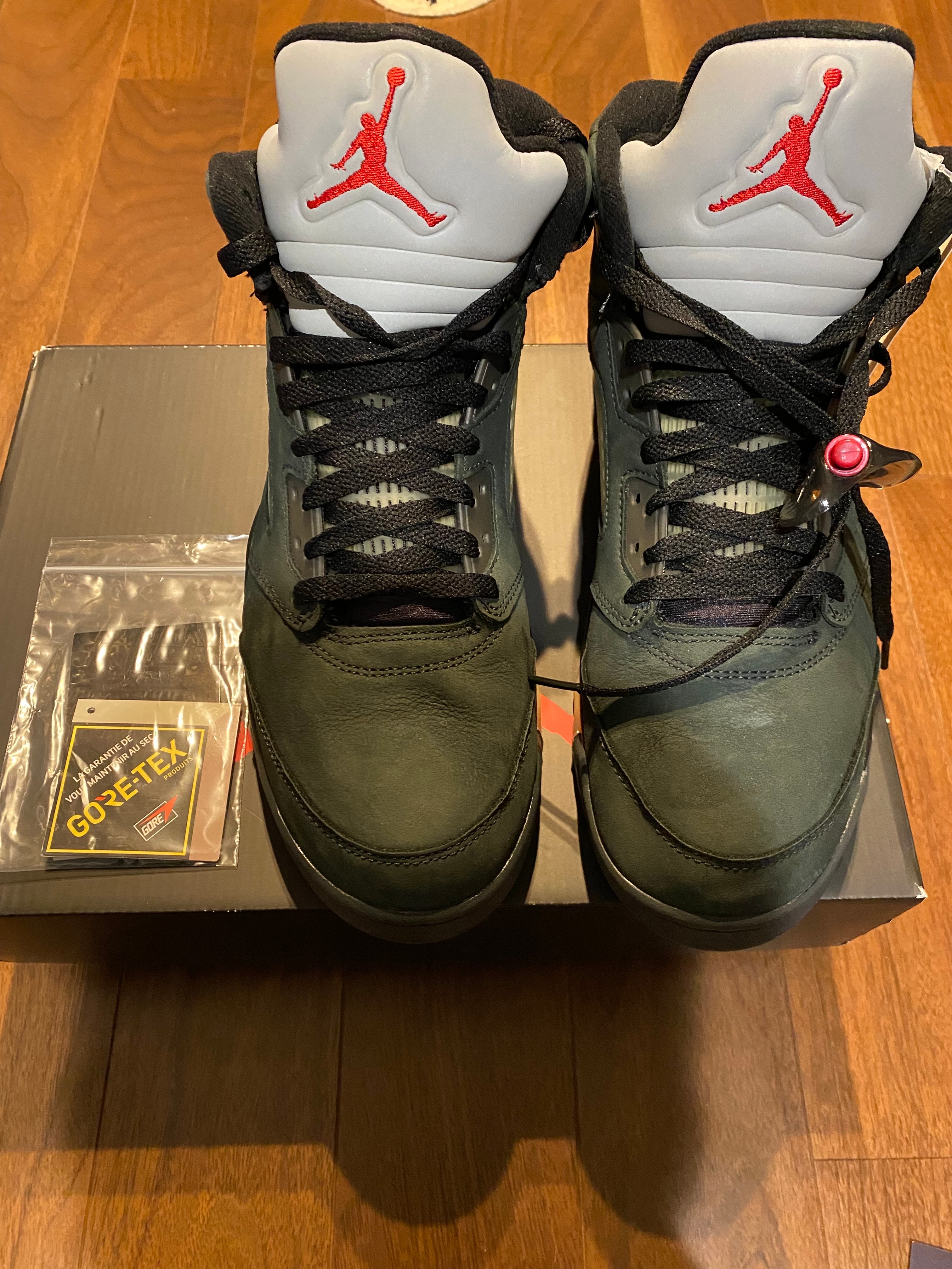 ジョーダン エアジョーダン5 (JORDAN Air Jordan 5) の新作・中古通販