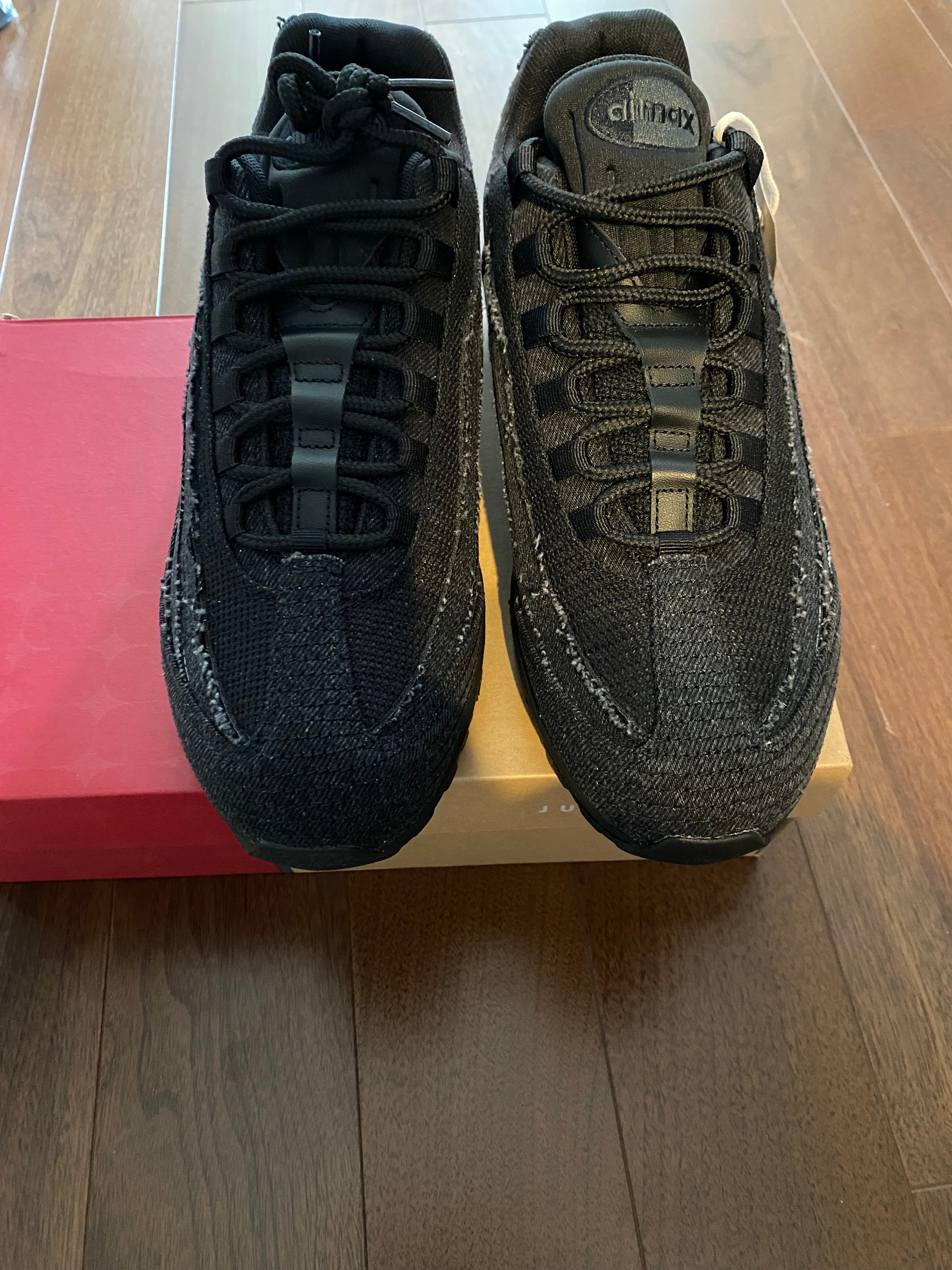 Levi's × Nike Air Max 95 OG "Denim Black"