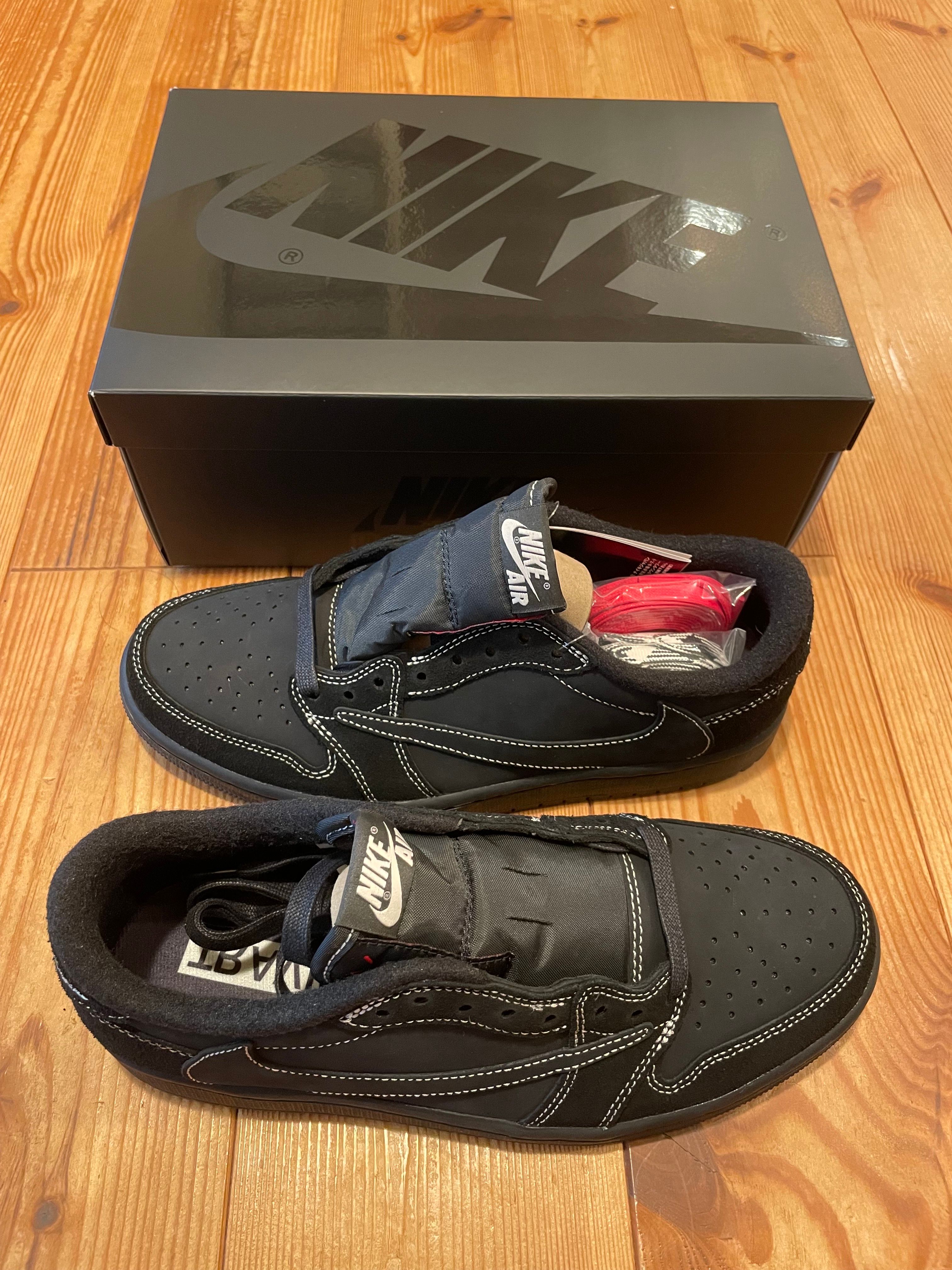 Travis Scott × Nike Air Jordan 1 Low OG SP "Black Phantom"