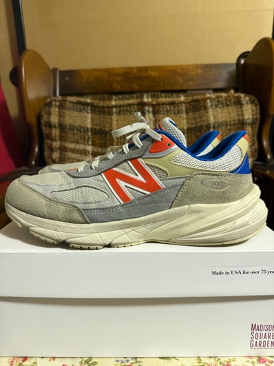 KITH × New Balance 990V6 Madison Square Garden "Sanddrift"