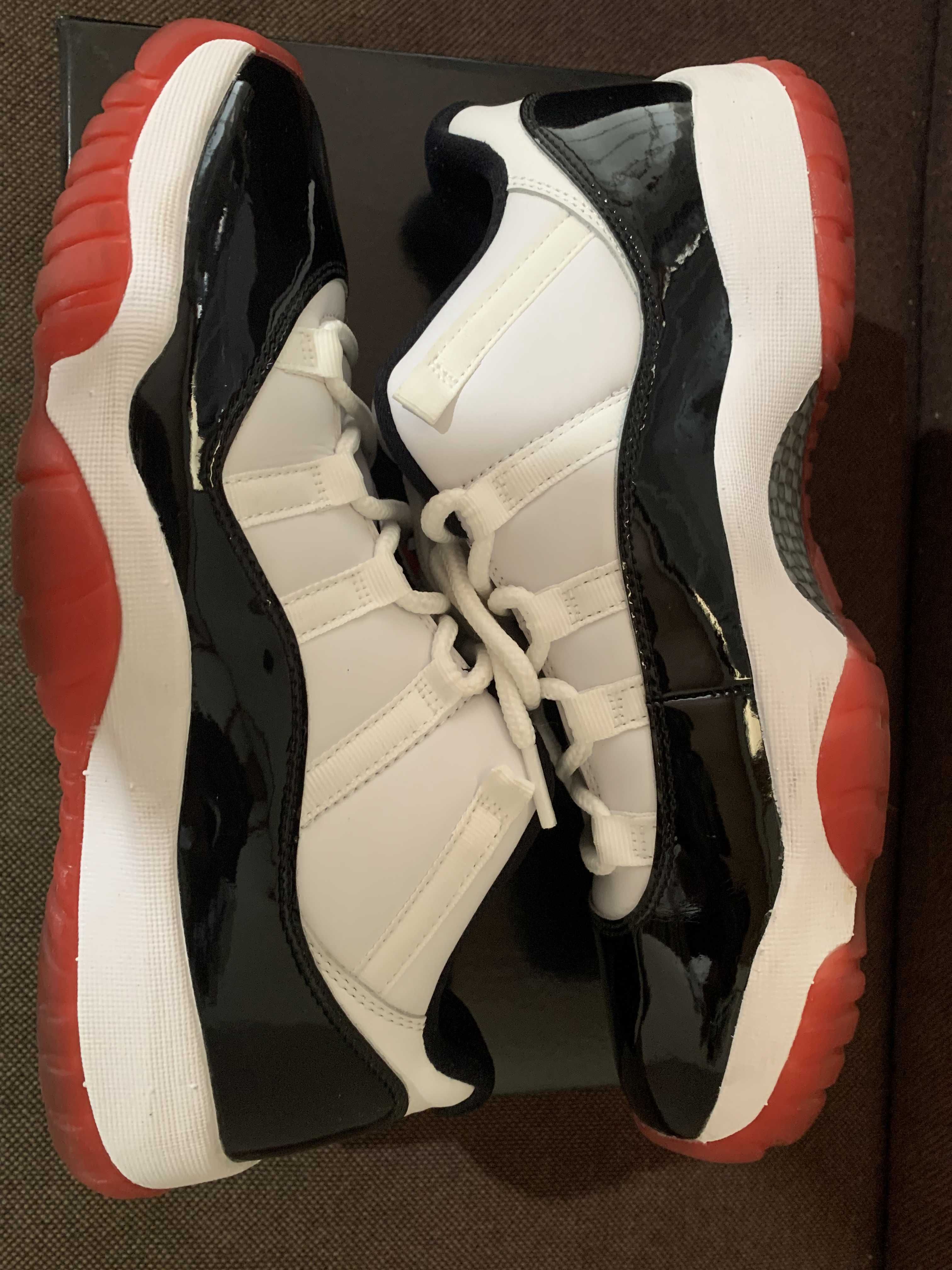 Nike Air Jordan 11 Low "Gym Red"