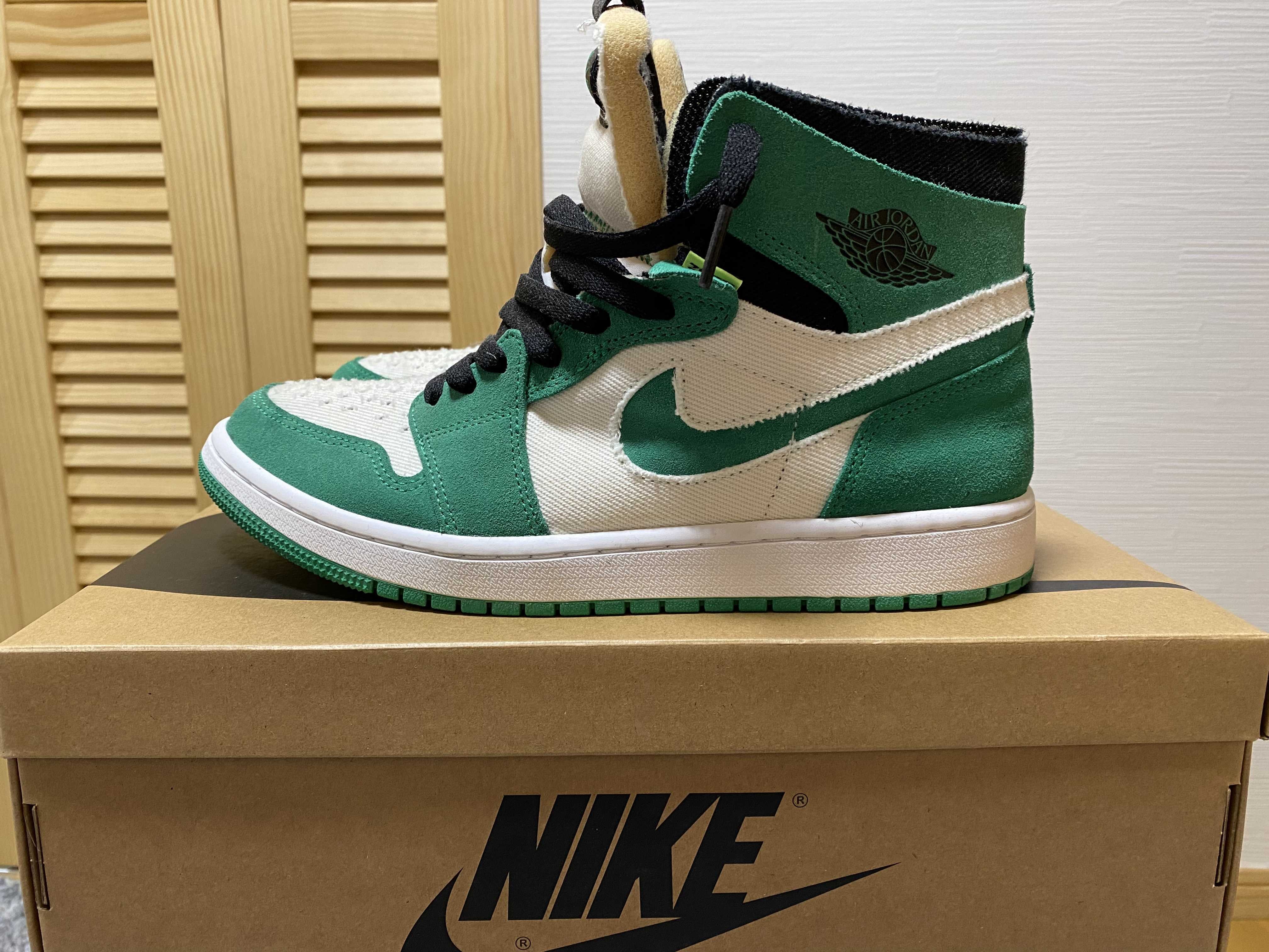 Nike Air Jordan 1 High Zoom Air CMFT "Lucky Bull"