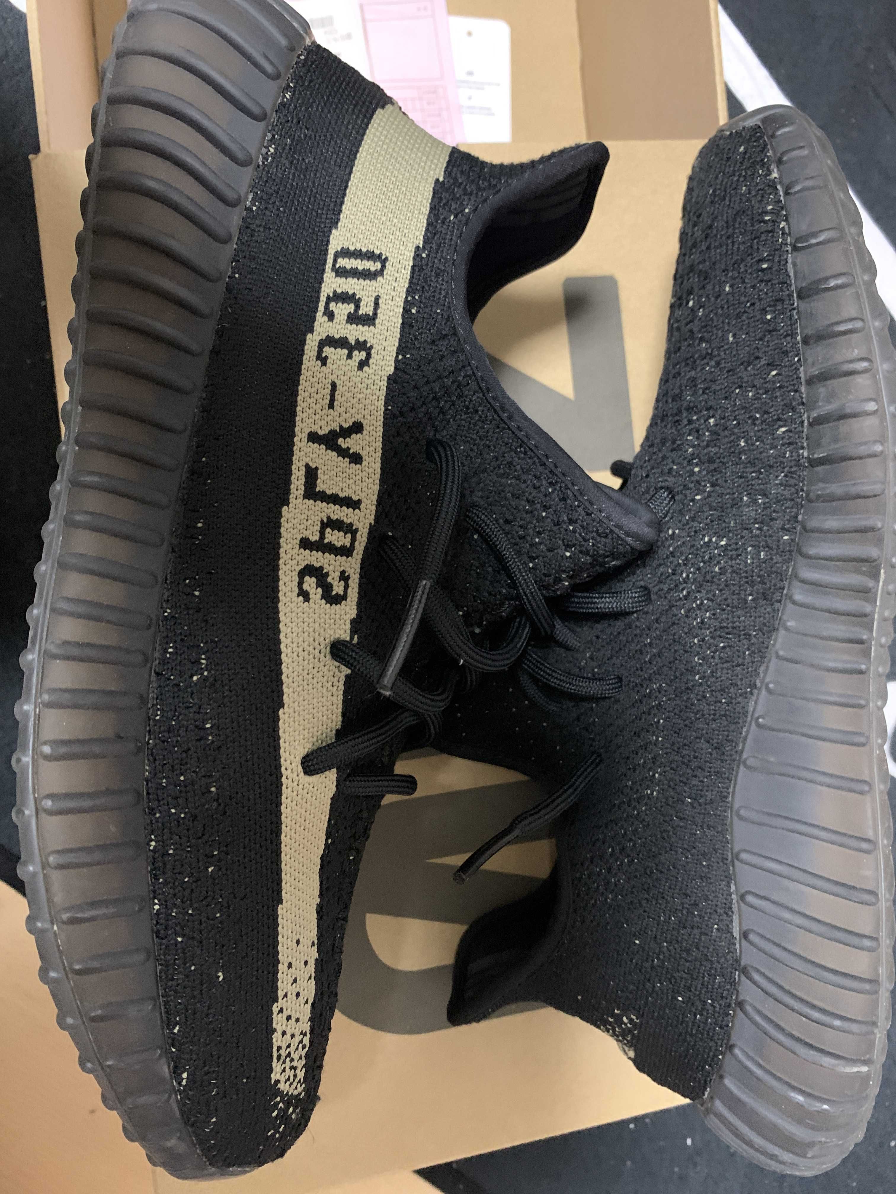 adidas YEEZY Boost 350 V2 "Core Black Green"