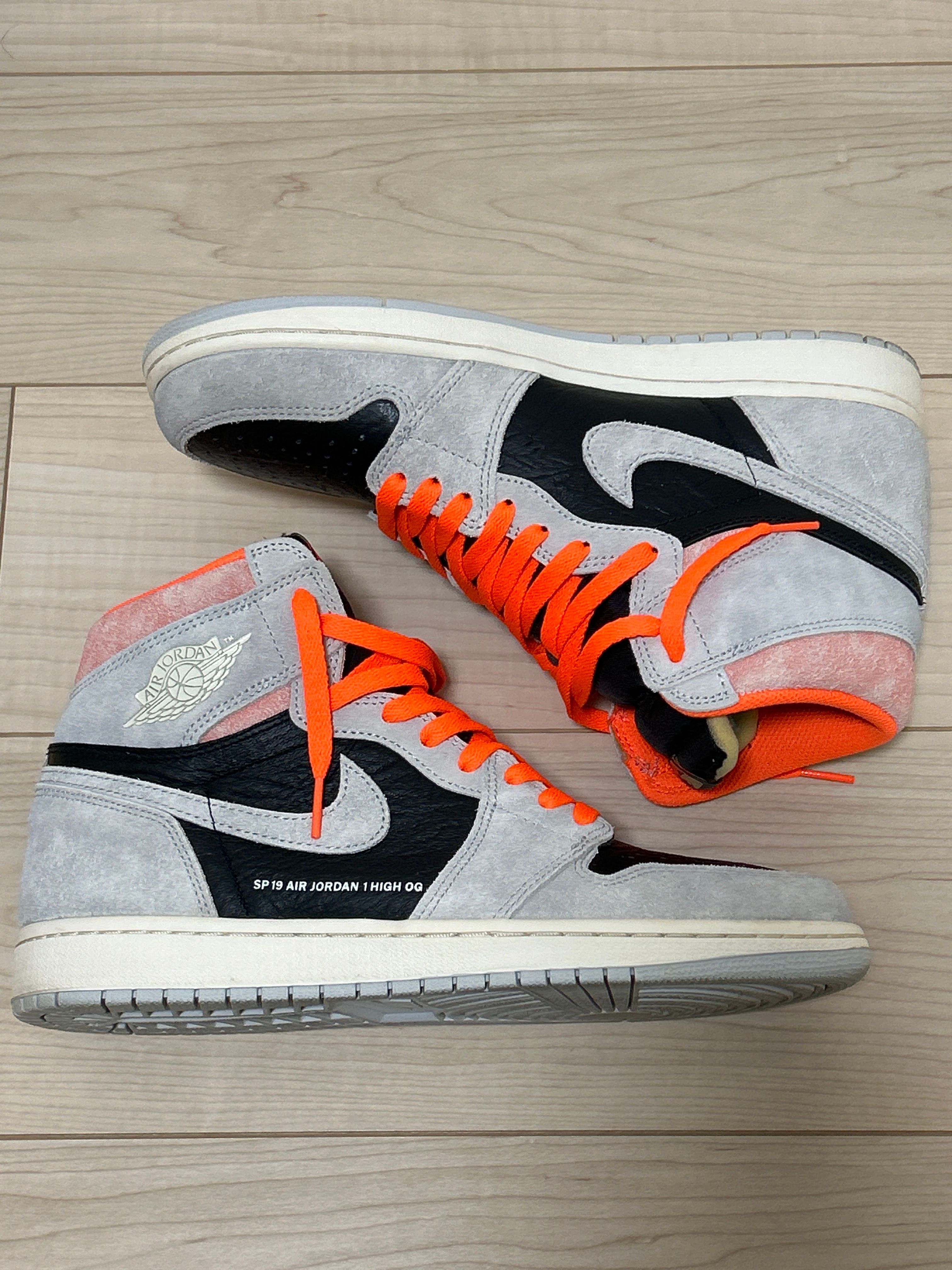 Nike Air Jordan 1 RETRO High OG "Hyper Crimson"