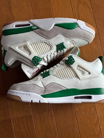 Nike SB × Air Jordan 4 Retro SP "Pine Green"