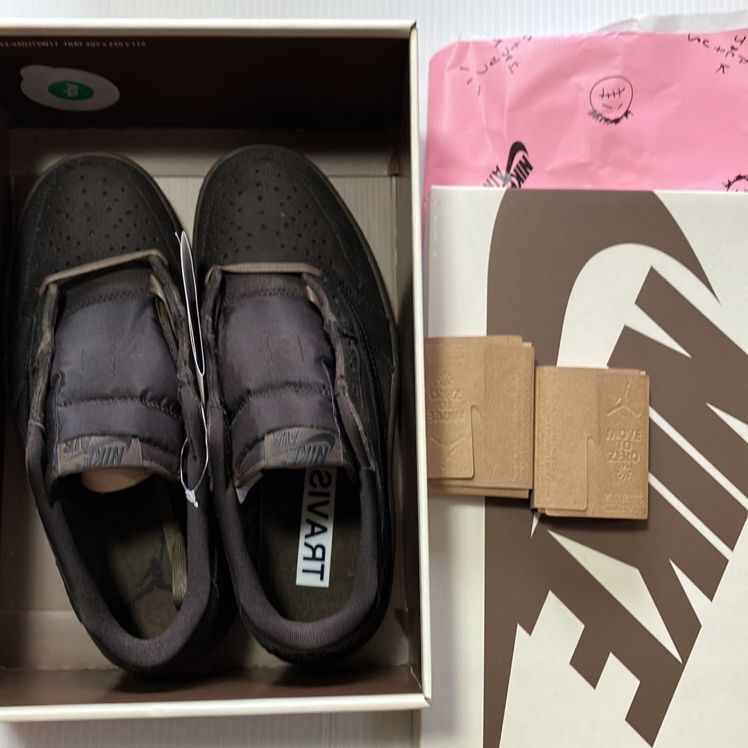Travis Scott × Nike Air Jordan 1 Low OG SP "Velvet Brown and Dark Mocha"