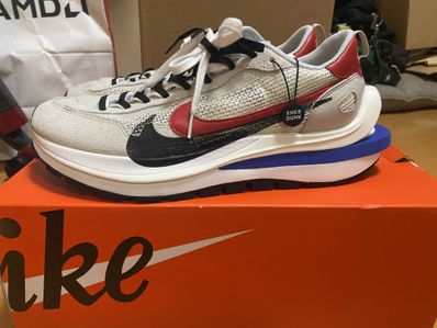 sacai × Nike Vapor Waffle "Royal Fuchsia"