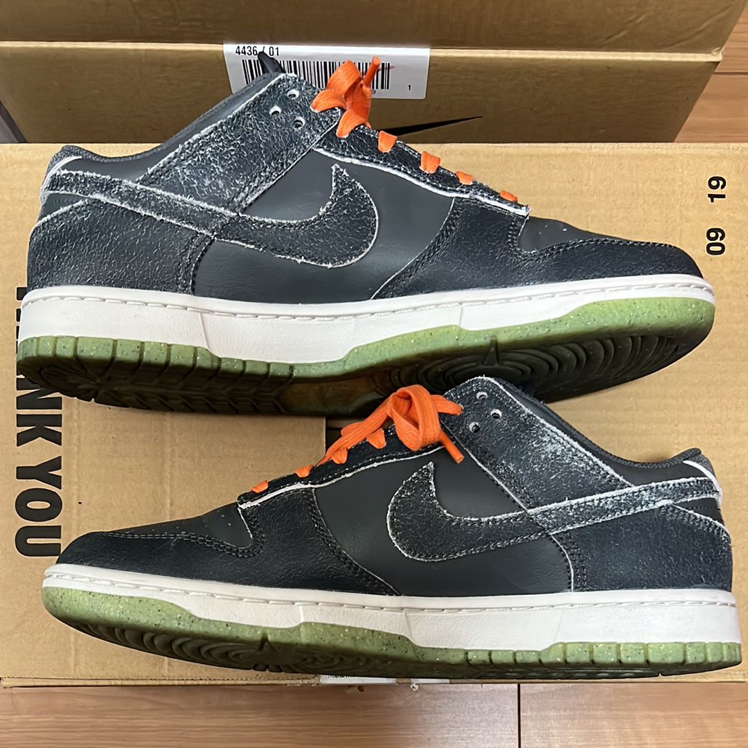 Nike Dunk Low "Halloween"