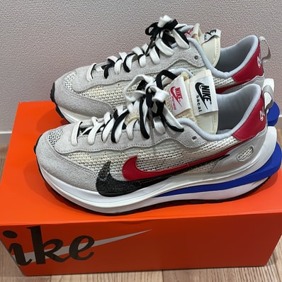 sacai × Nike Vapor Waffle "Royal Fuchsia"