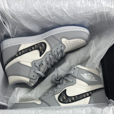 Dior × Nike Air Jordan 1 High OG "DIOR"