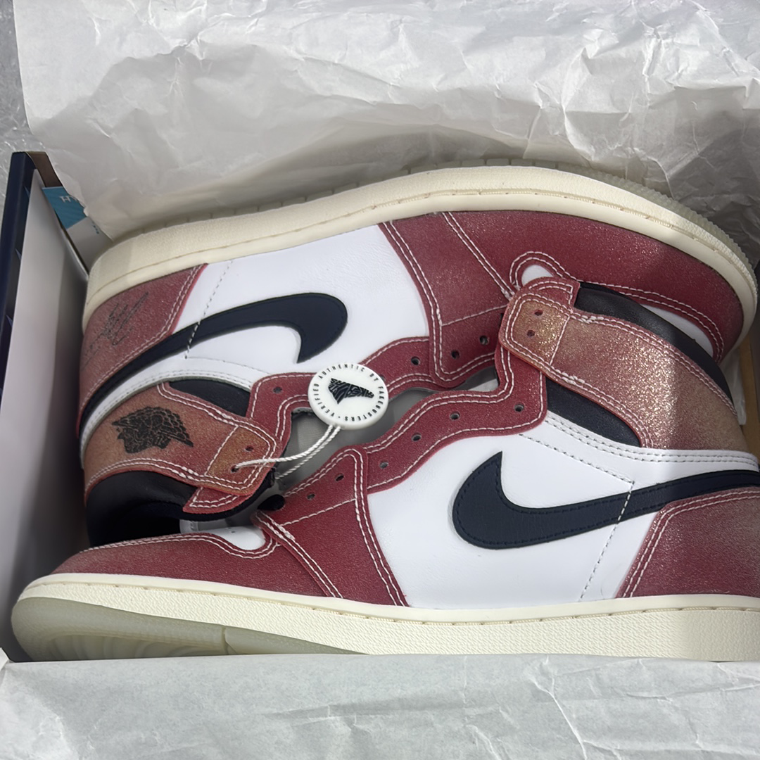 Trophy Room × Nike Air Jordan 1 Retro High OG "Chicago"