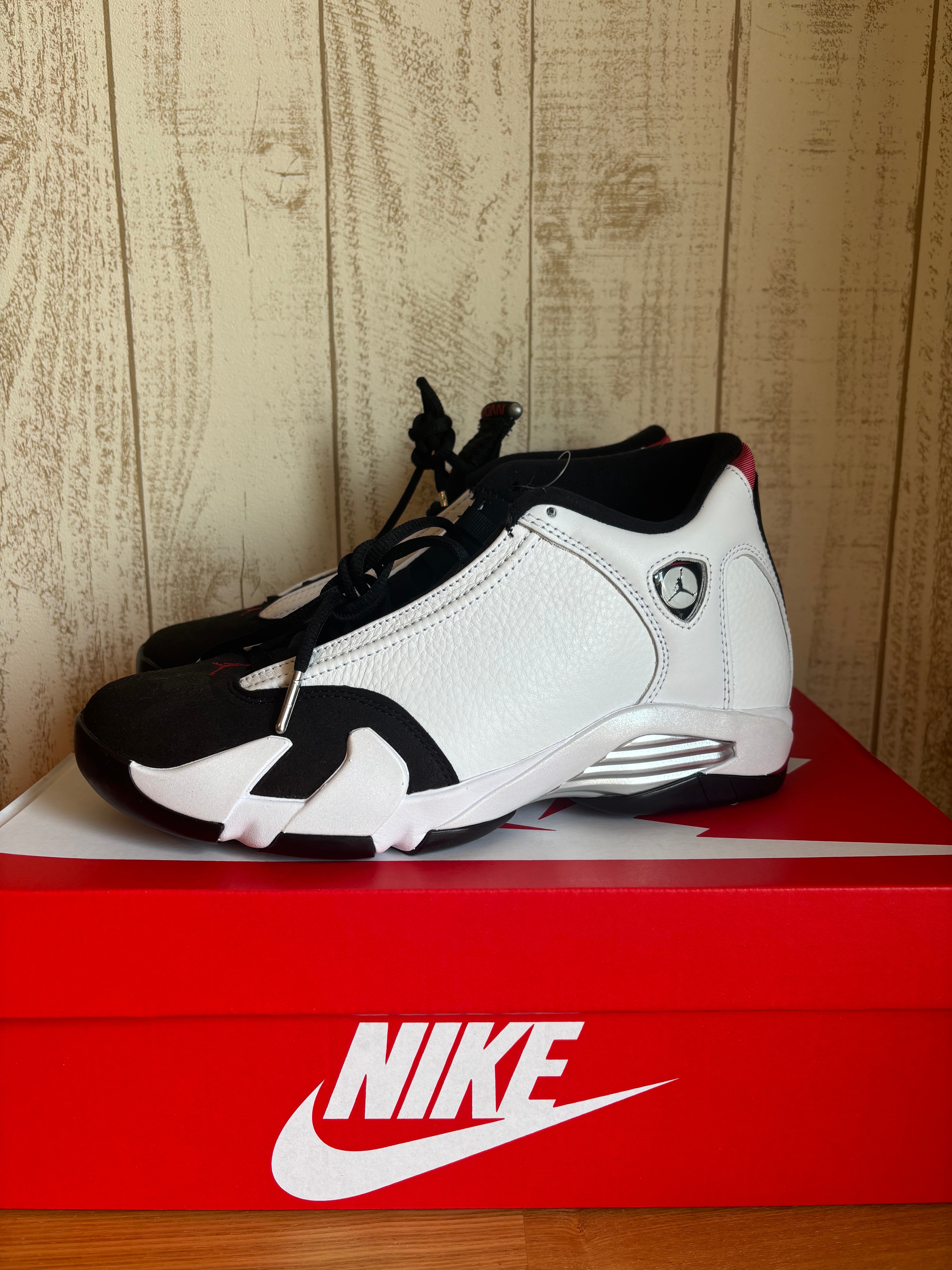 ナイキ エアジョーダン14 レトロ "ブラックトゥ"