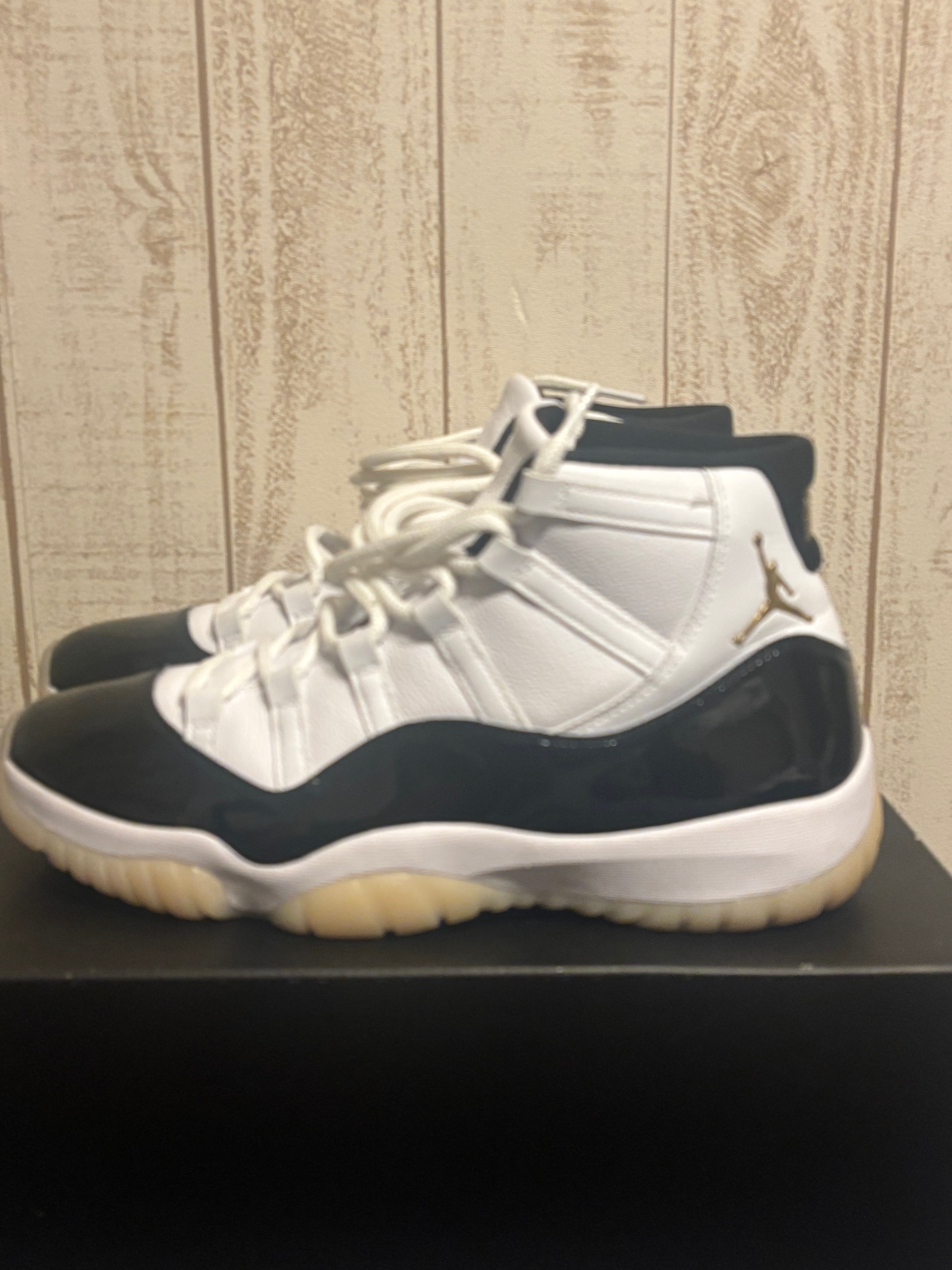 Nike Air Jordan 11 Retro "Gratitude"