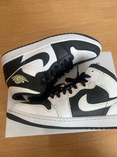 Nike Women's Air Jordan 1 Mid "Homage"