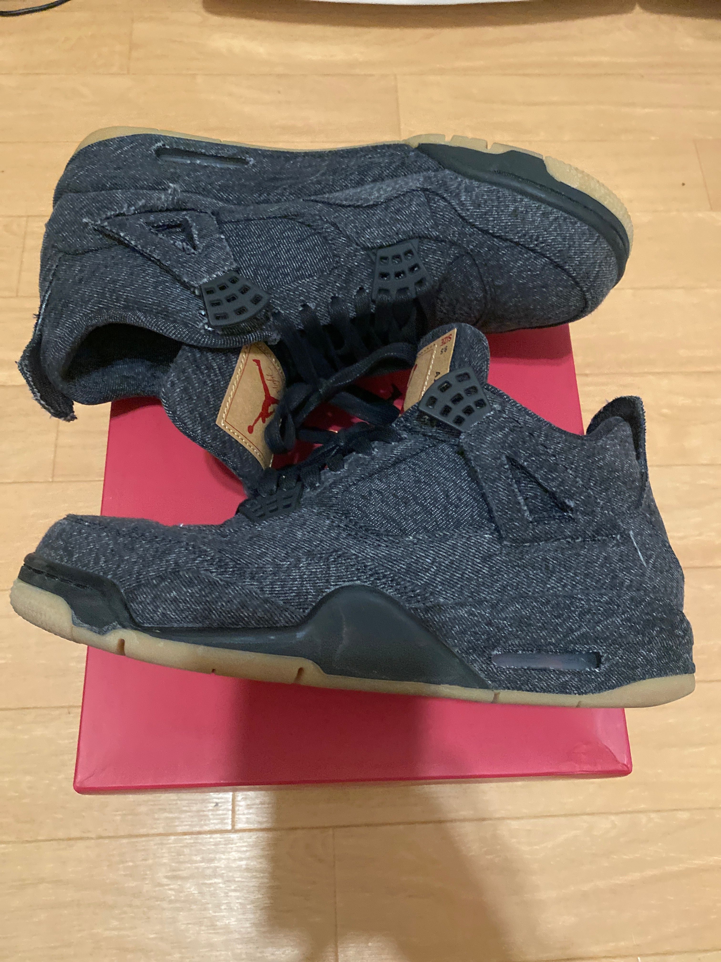 Nike × Levi's Air Jordan 4 "Black Denim" (Tag: LEVIS®)