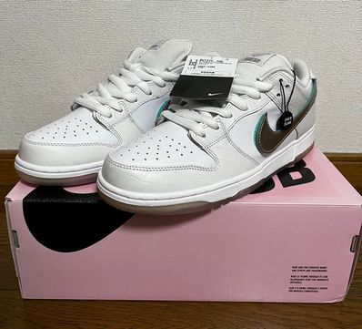 Diamond Supply Co. × Nike SB Dunk Low Pro "White"