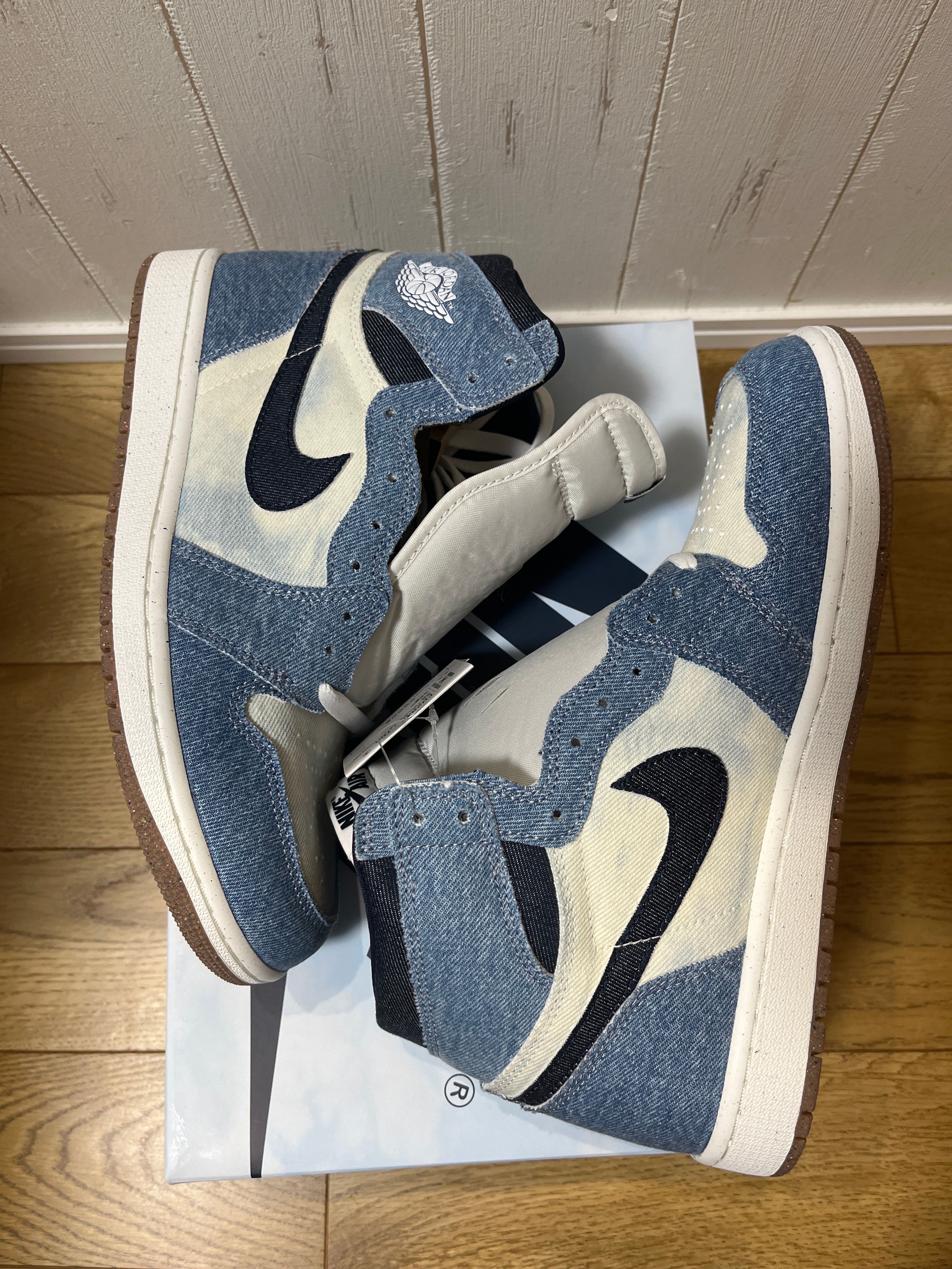 Nike Air Jordan 1 Retro High OG "Denim"
