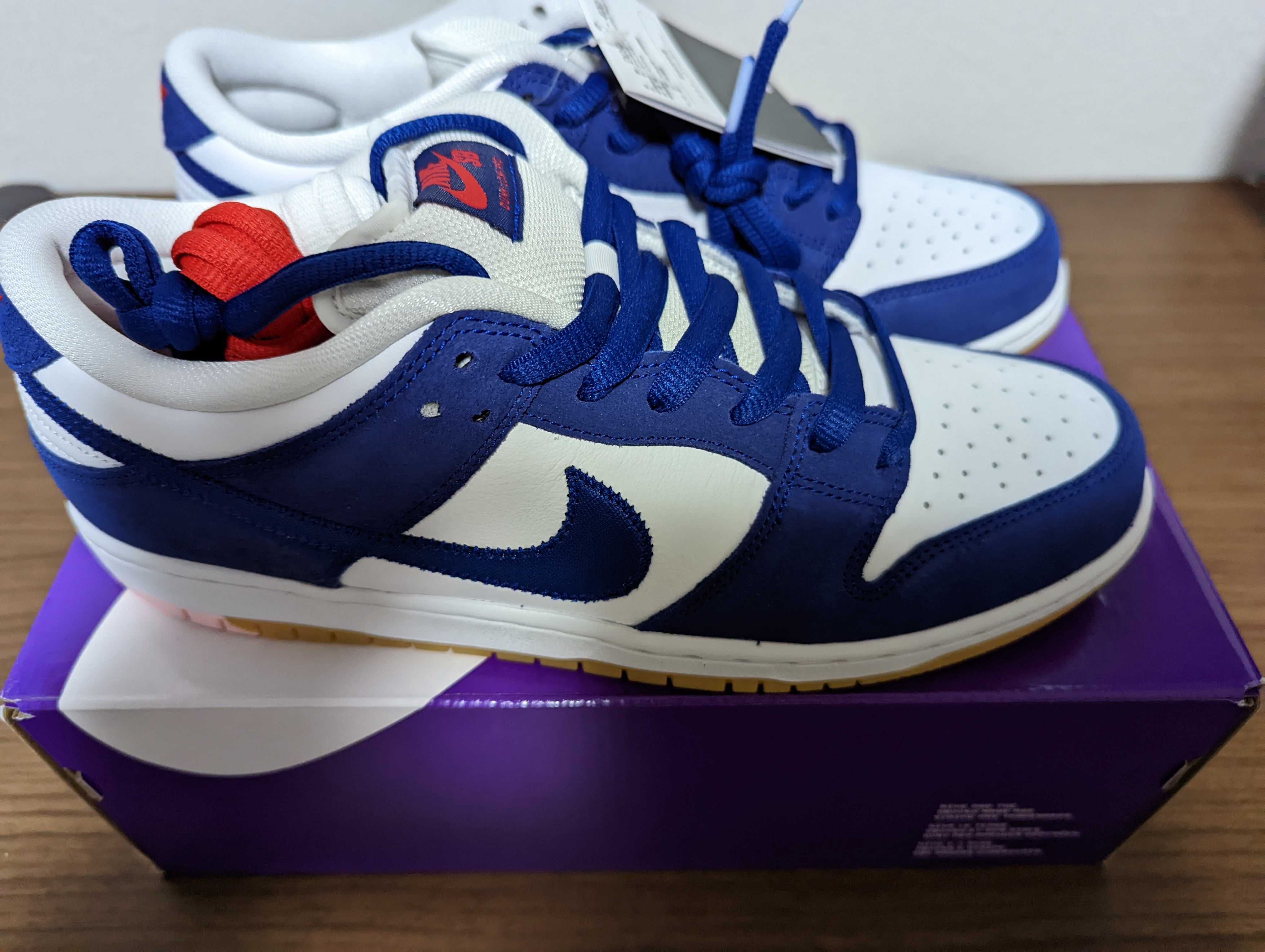 Nike SB Dunk Low "Los Angeles Dodgers/Deep Royal Blue"