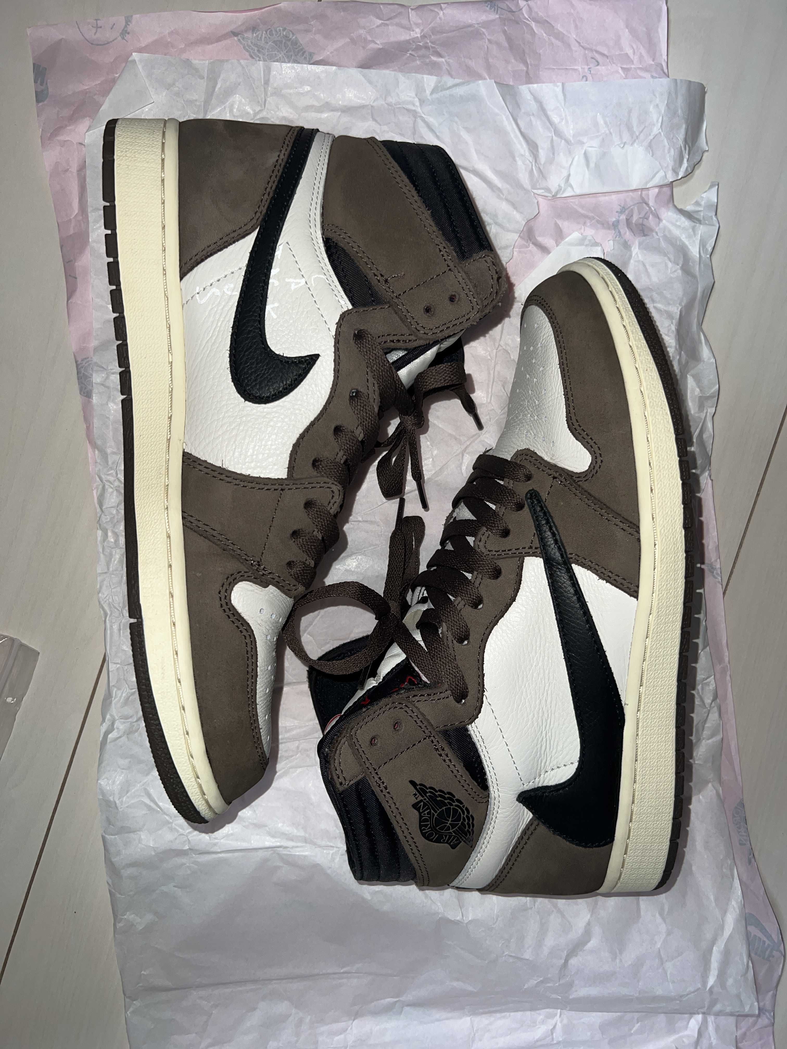 Travis Scott × Nike Air Jordan 1 Retro High OG TS SP "Sail/Dark Mocha"