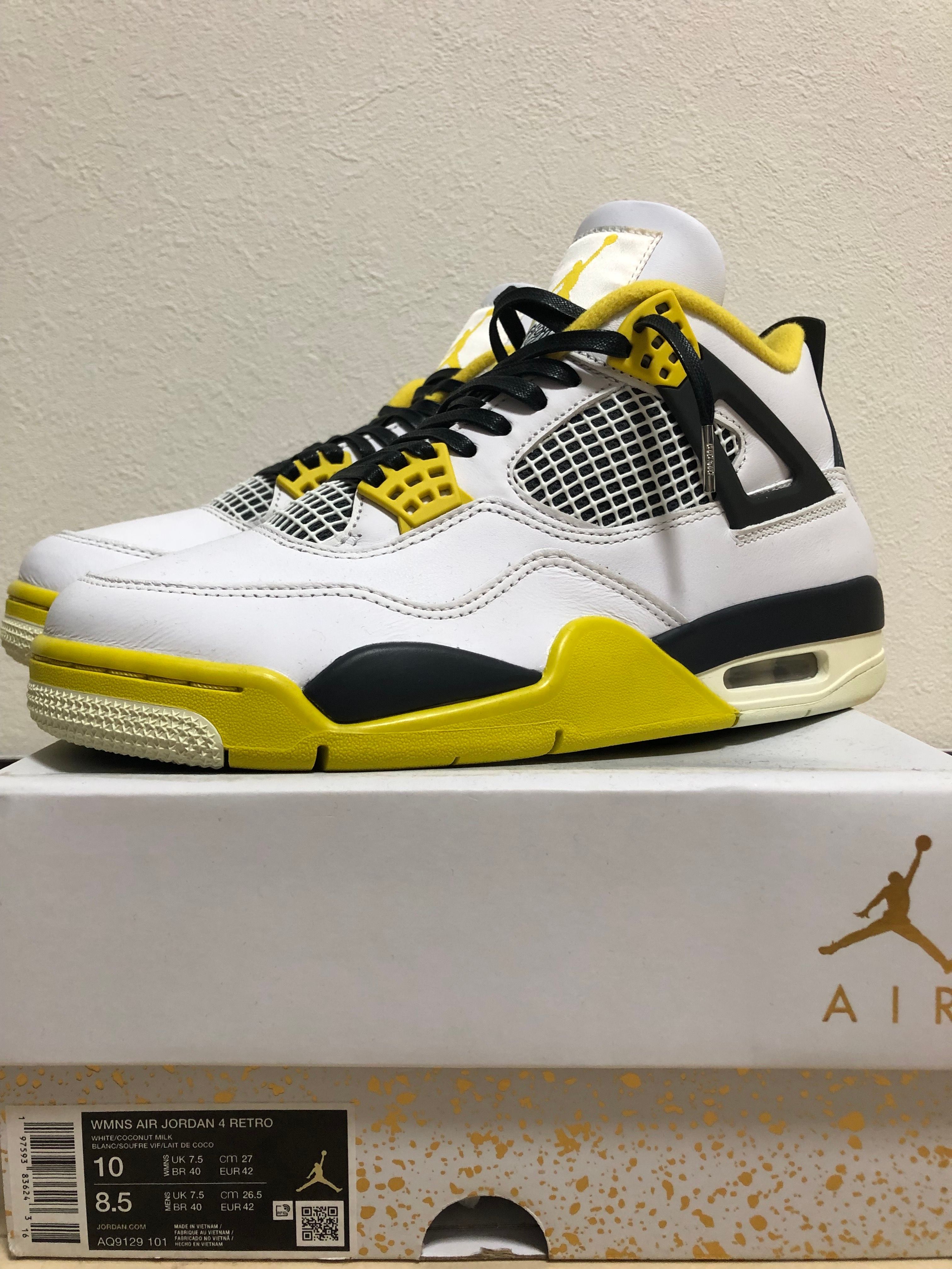 Nike Women's Air Jordan 4 Retro "Vivid Sulfur"