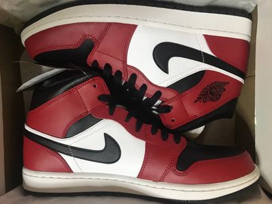 Nike Air Jordan 1 Mid "Chicago Black Toe"