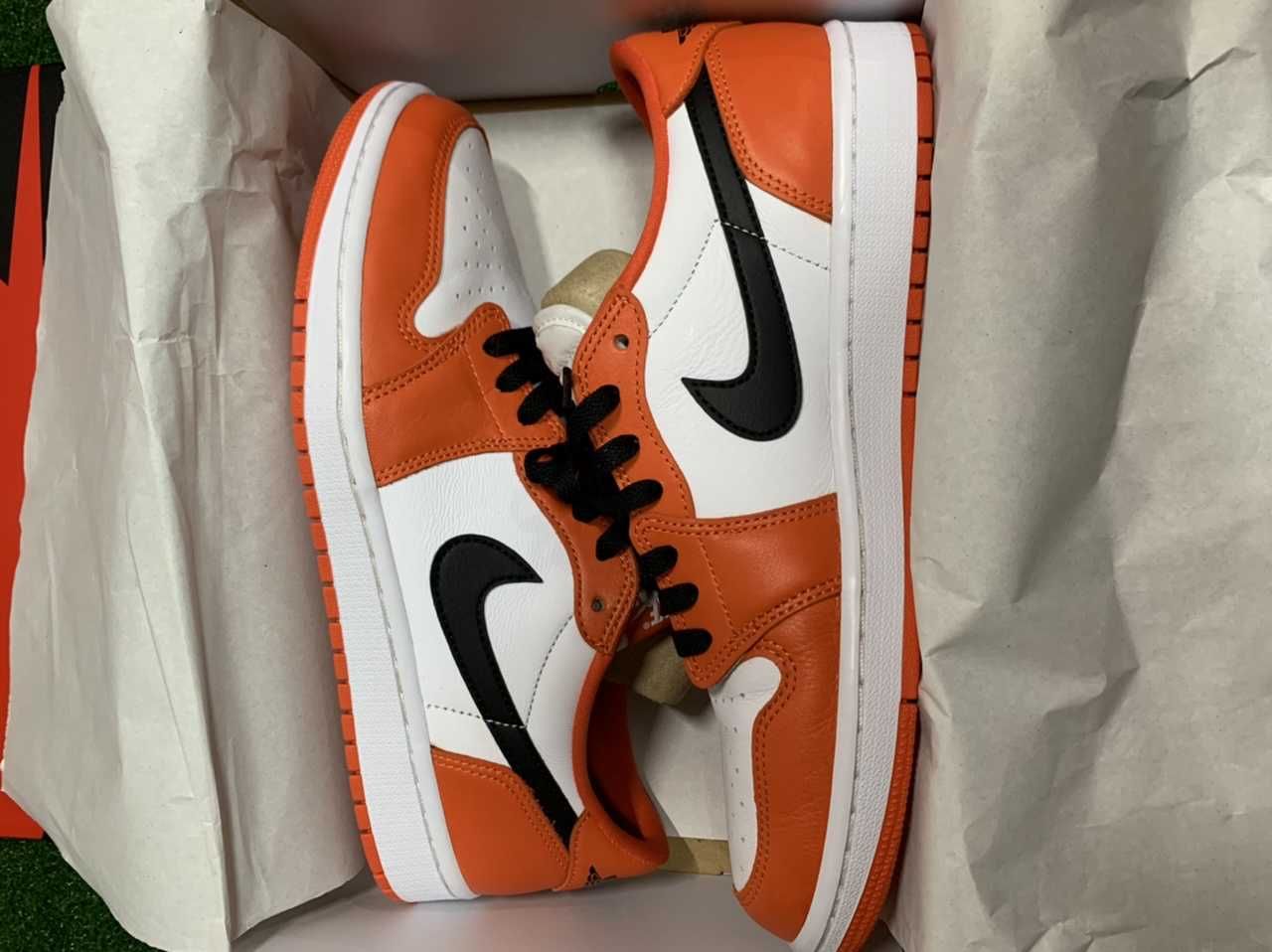 Nike Women's Air Jordan 1 Low OG "Starfish"