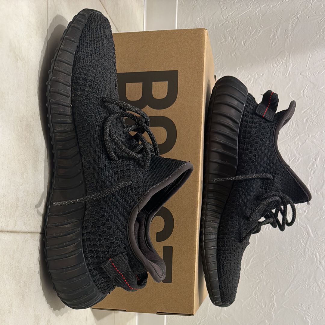 adidas YEEZY Boost 350 V2 "Black"