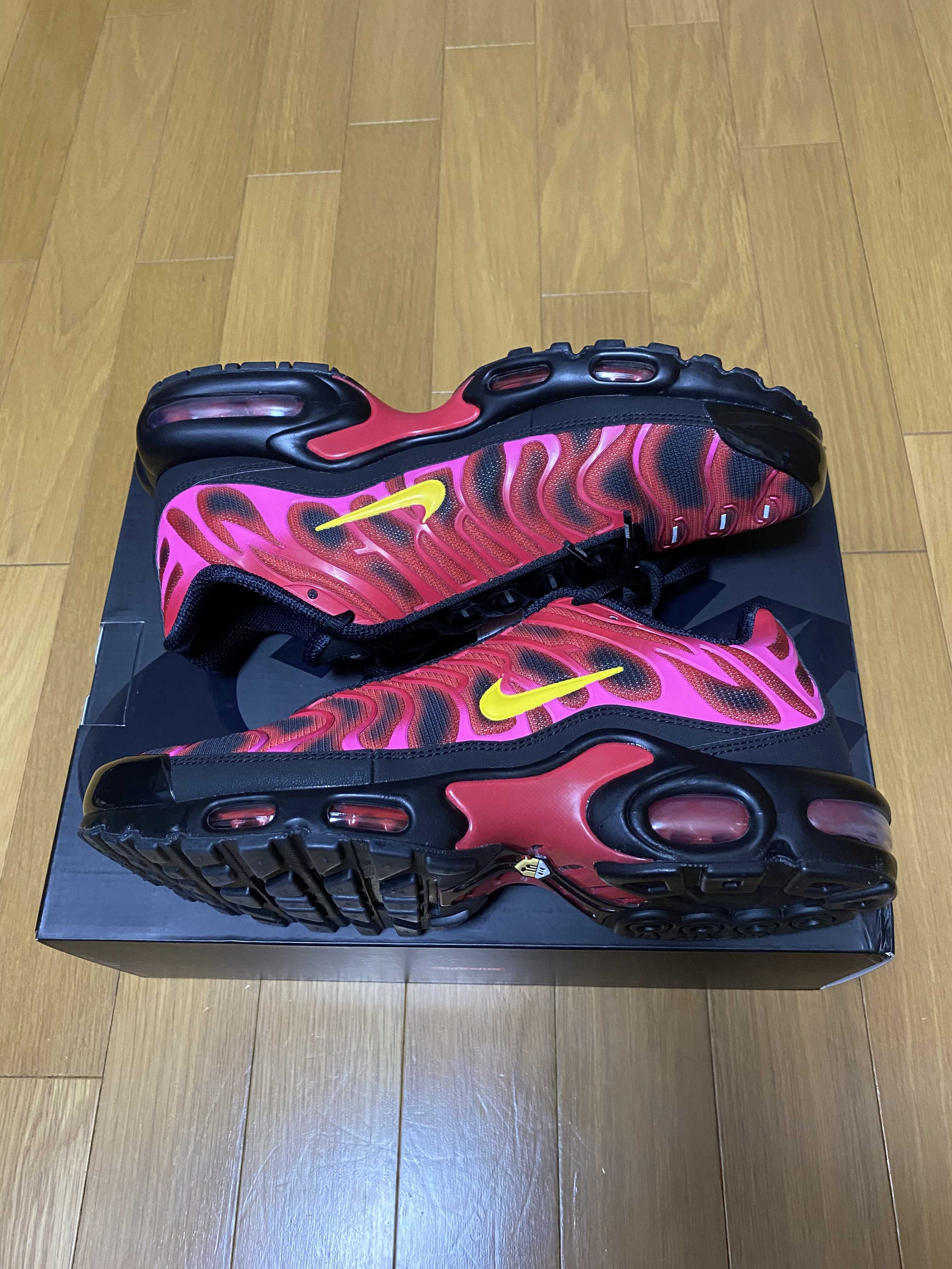 Supreme × Nike Air Max Plus "Hyper Grape"