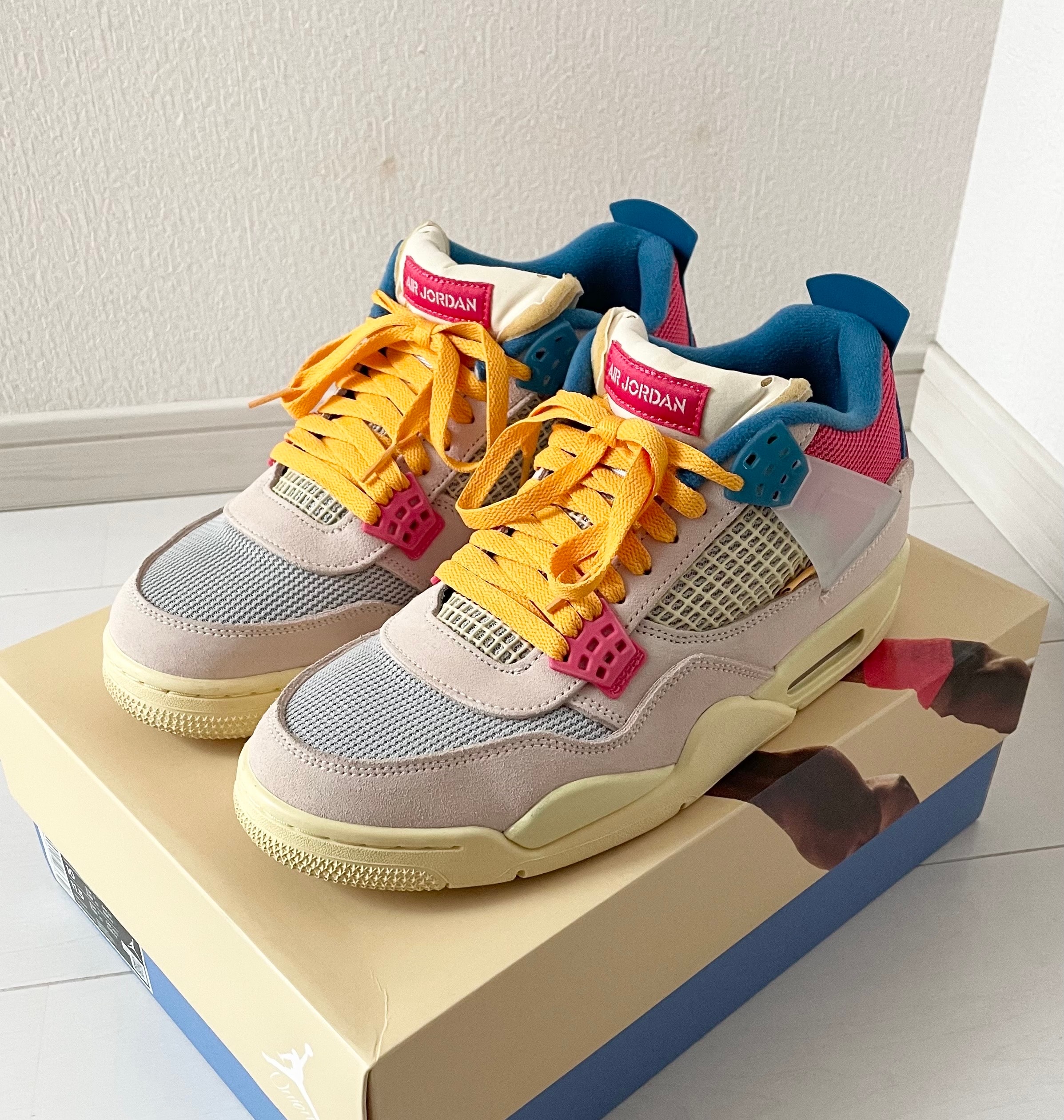 UNION × Nike Air Jordan 4 SP "Guava Ice/Light Fusion Red"