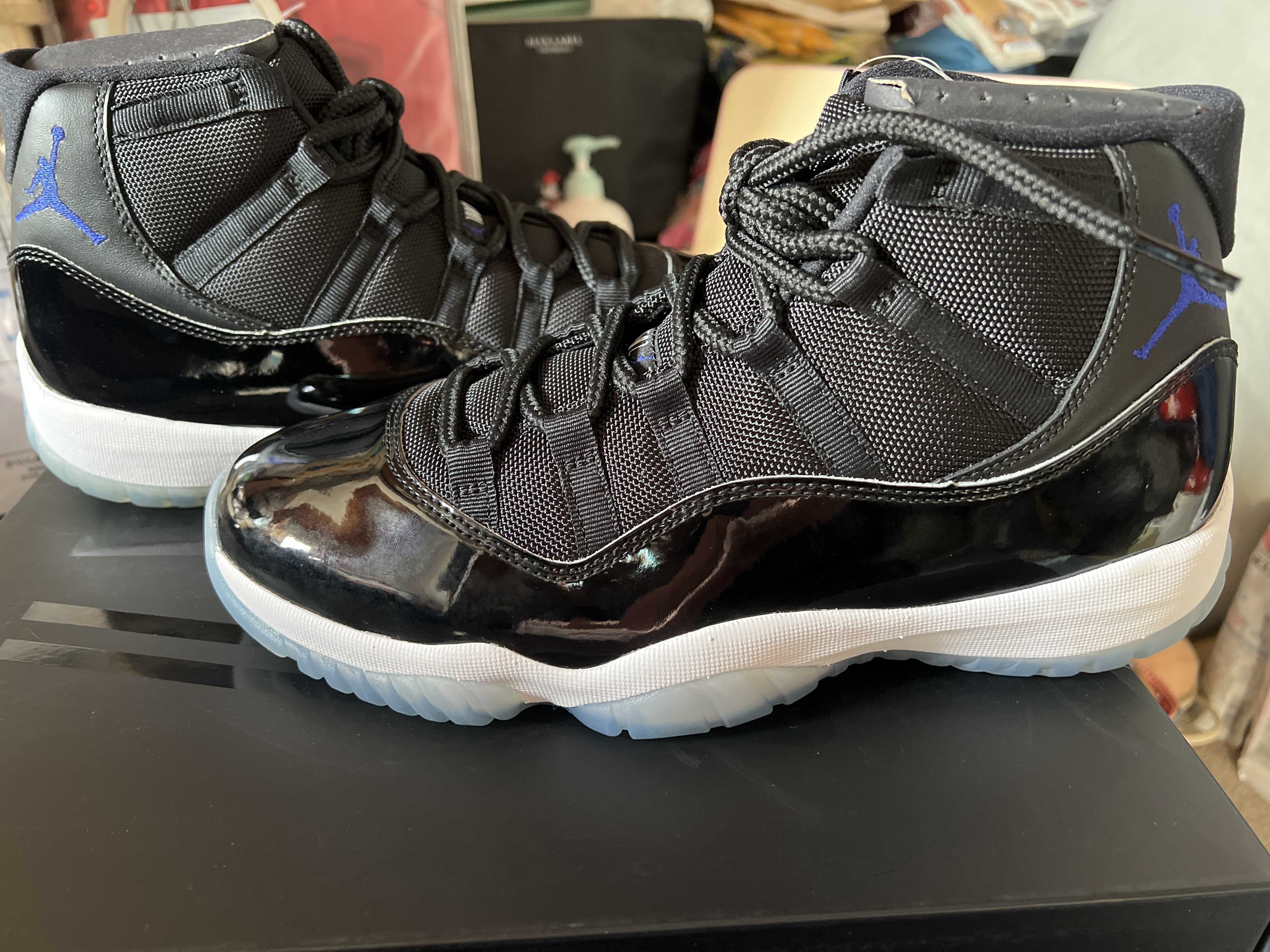 Nike Air Jordan 11 Retro "Space Jam" (2016)