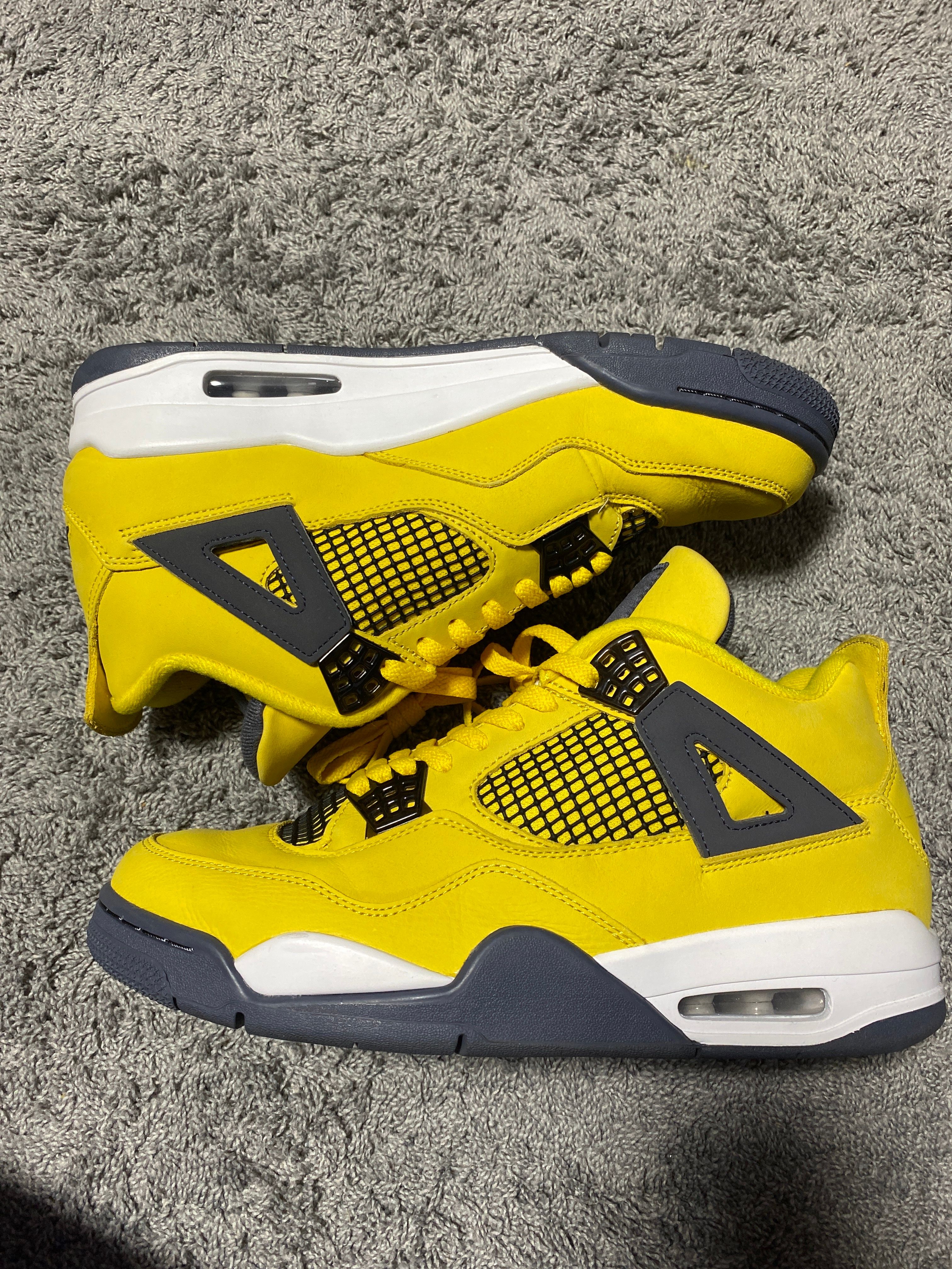 Nike Air Jordan 4 "Tour Yellow"