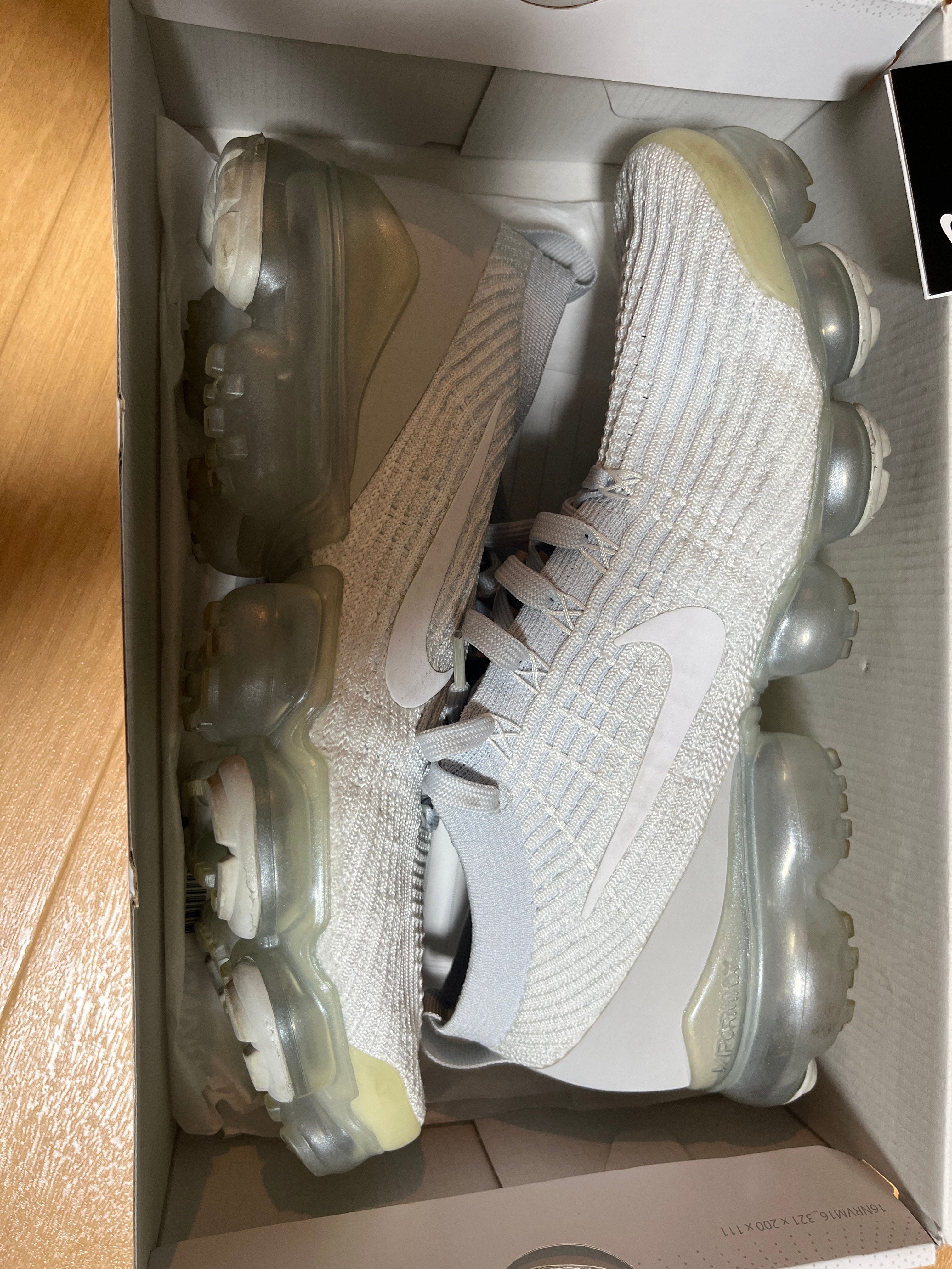 NIKE Women's AIR VAPORMAX FLYKNIT 3 "WHITE/PURE PLATINUM"