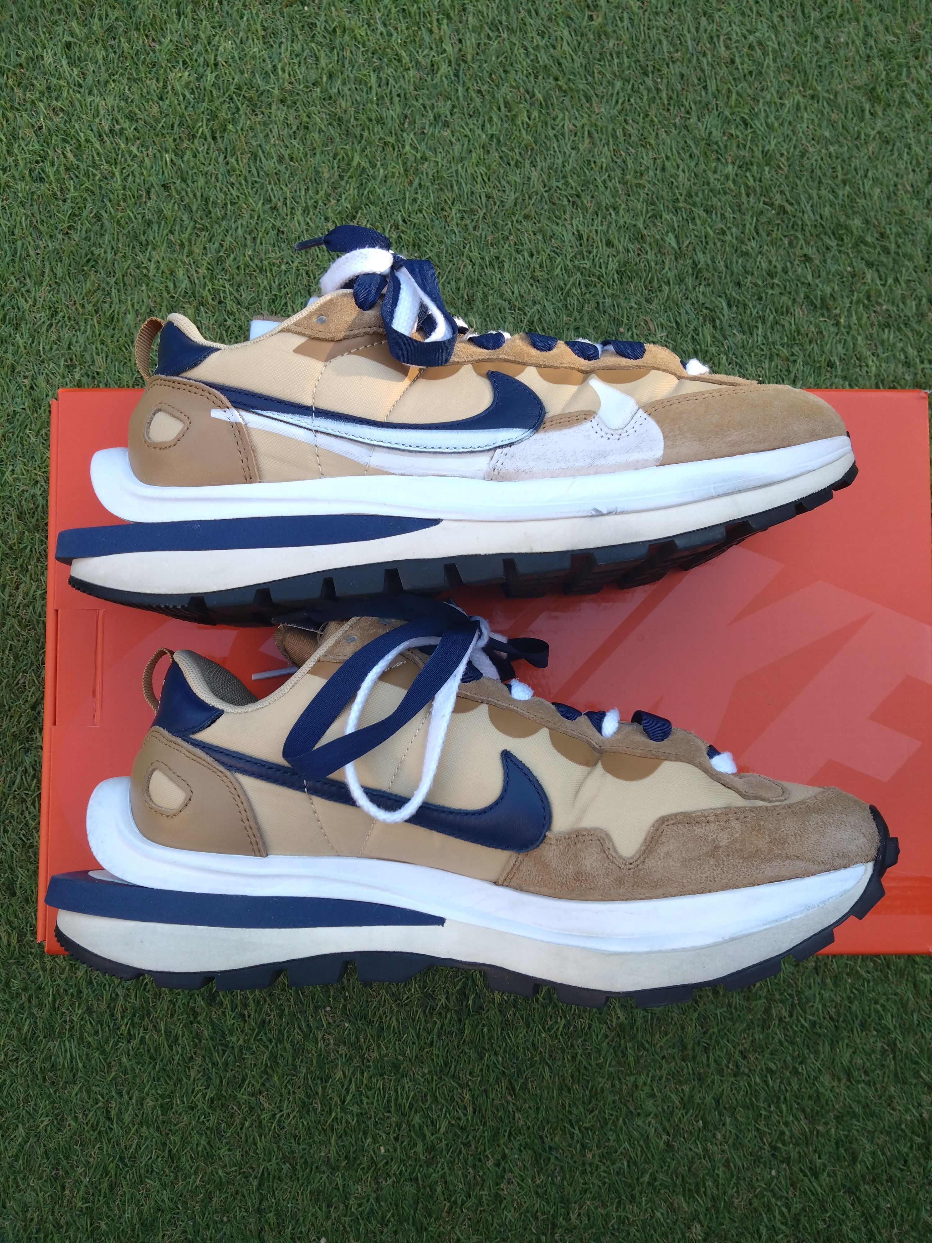 Sacai × Nike Vapor Waffle "Sesame And Blue Void"