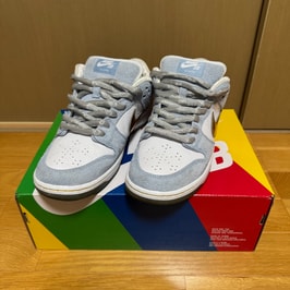 ショーン・クライヴァー × ナイキ SB ダンク ロー "ホリデースペシャル"