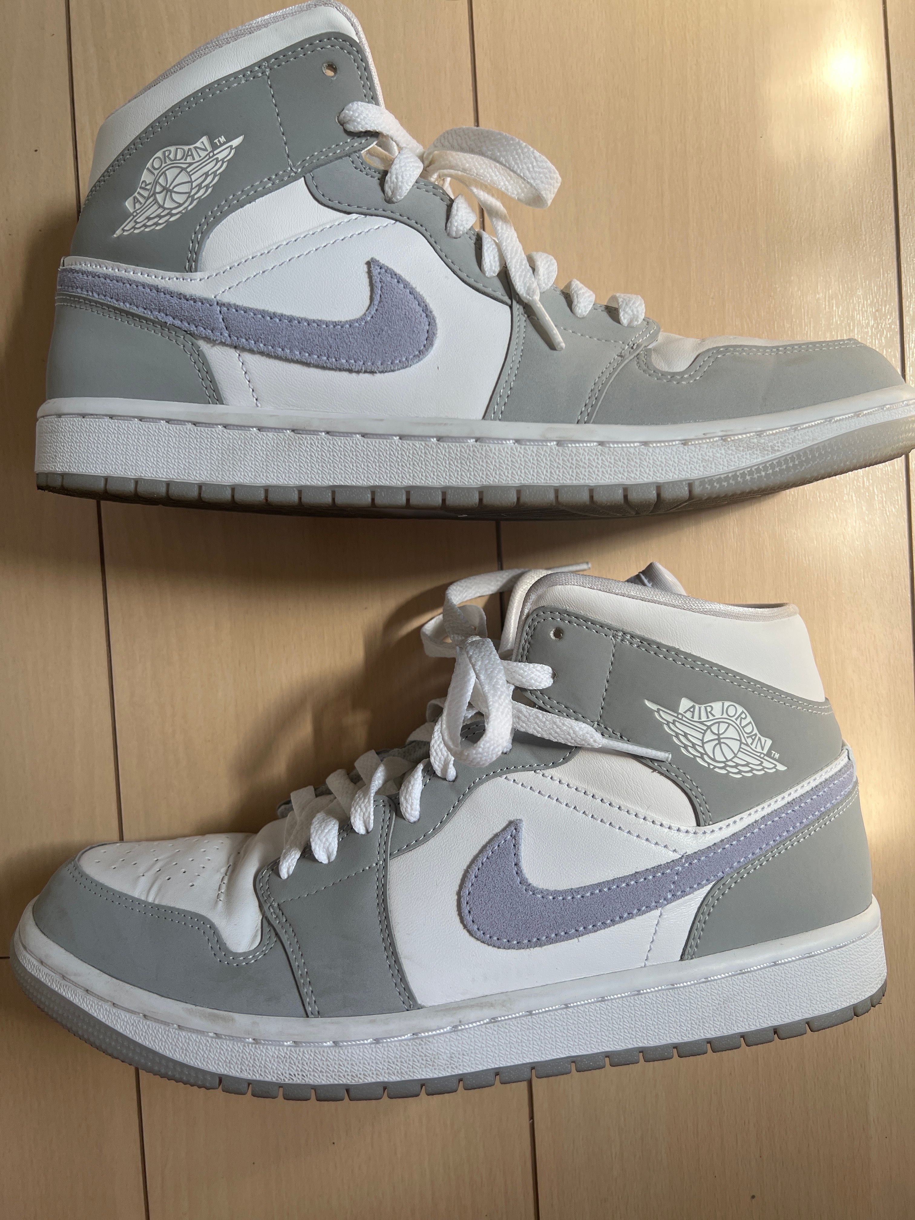 Nike Women's Air Jordan 1 Mid "Wolf Grey"