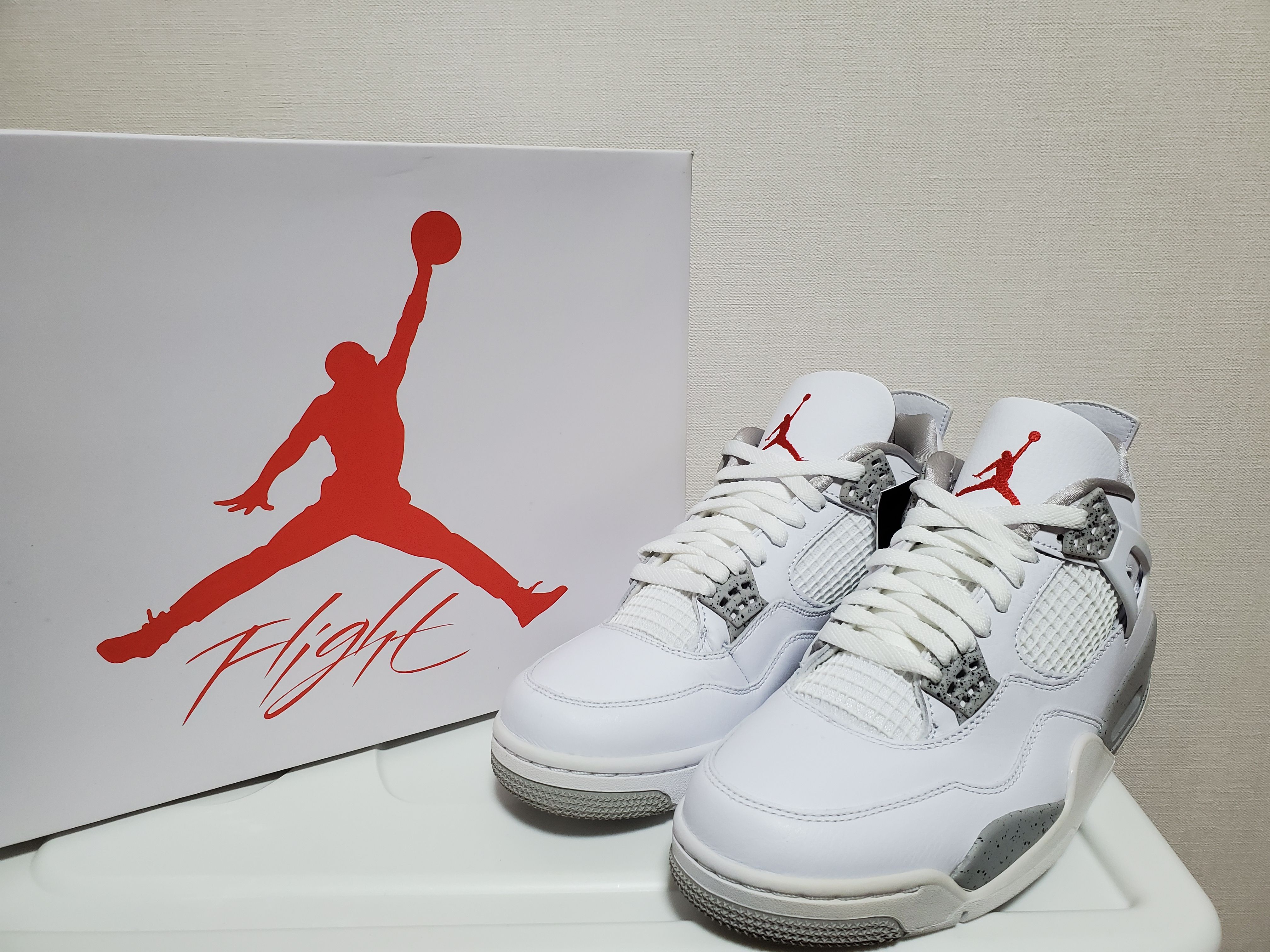 Nike Air Jordan 4 "Tech White"  