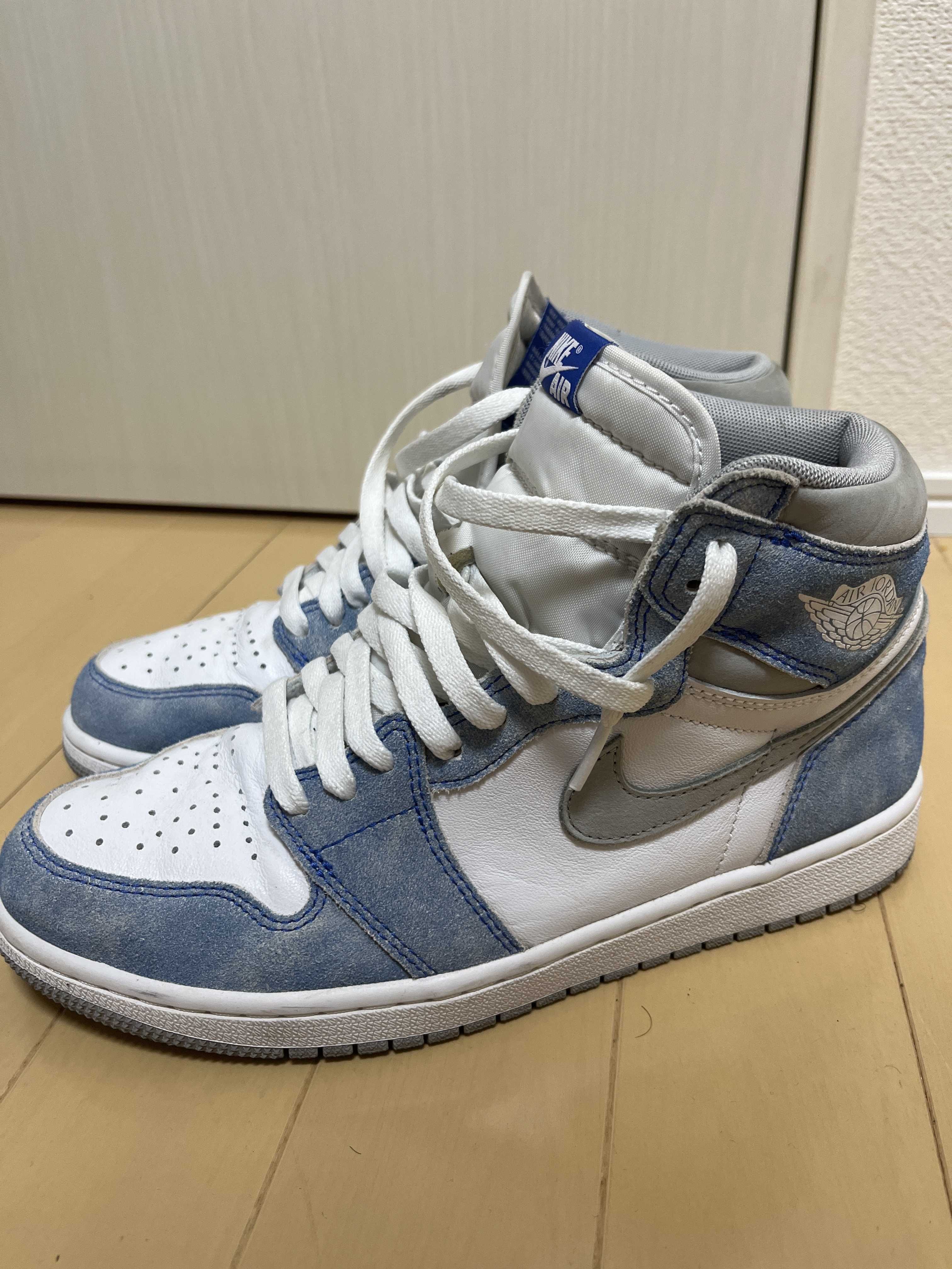 Nike Air Jordan 1 High OG "Hyper Royal"