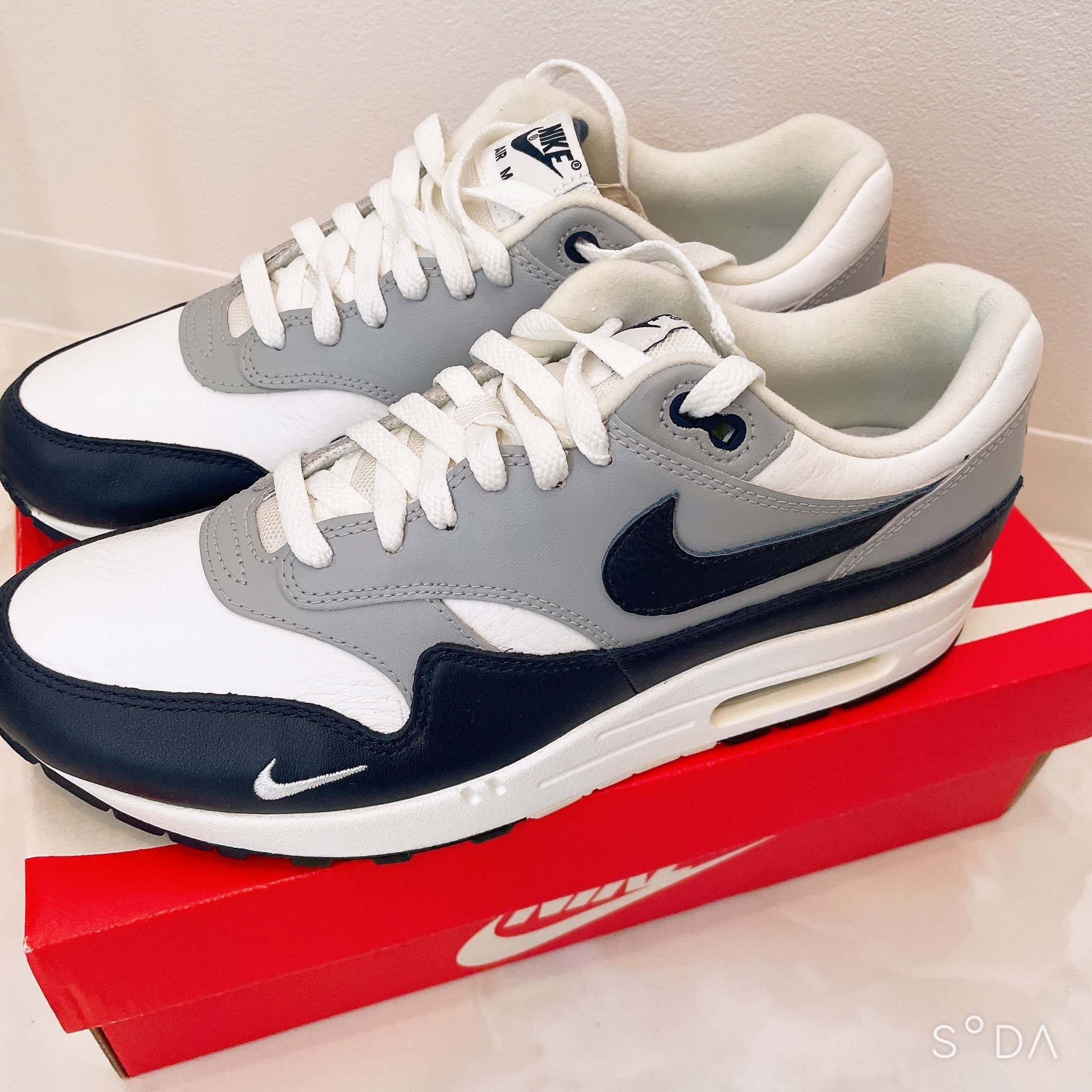 NIKE AIR MAX 1 LV8 "OBSIDIAN"