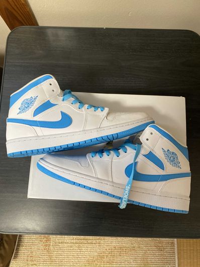 Nike Women's Air Jordan 1 Mid "UNC"